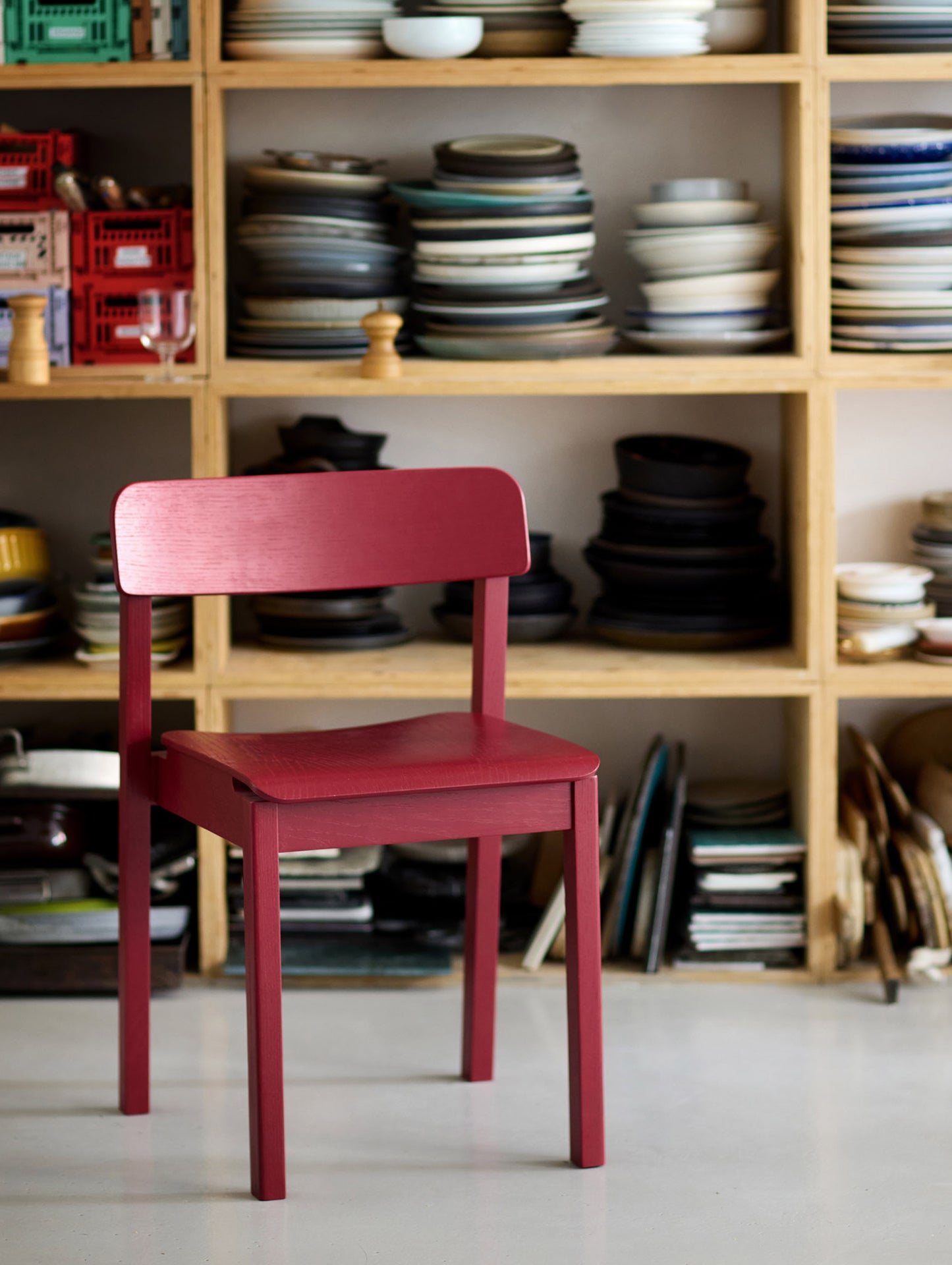 Everyday Chair by Moebe - Purple Red Lacquered Oak
