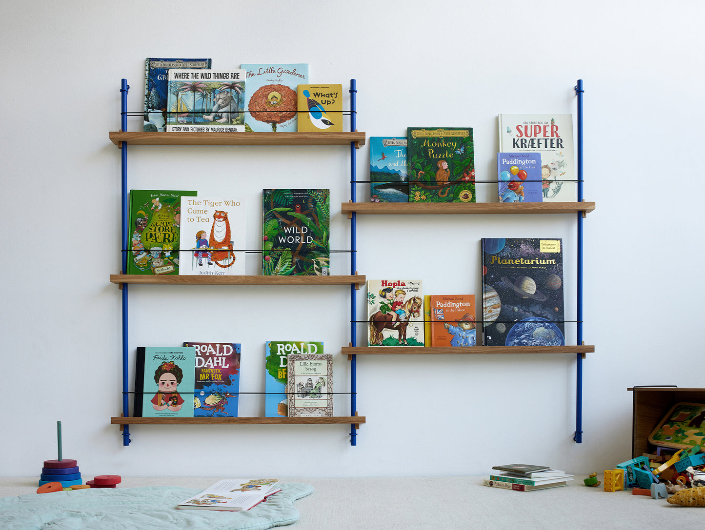 Magazine Shelving Sets (115 cm)