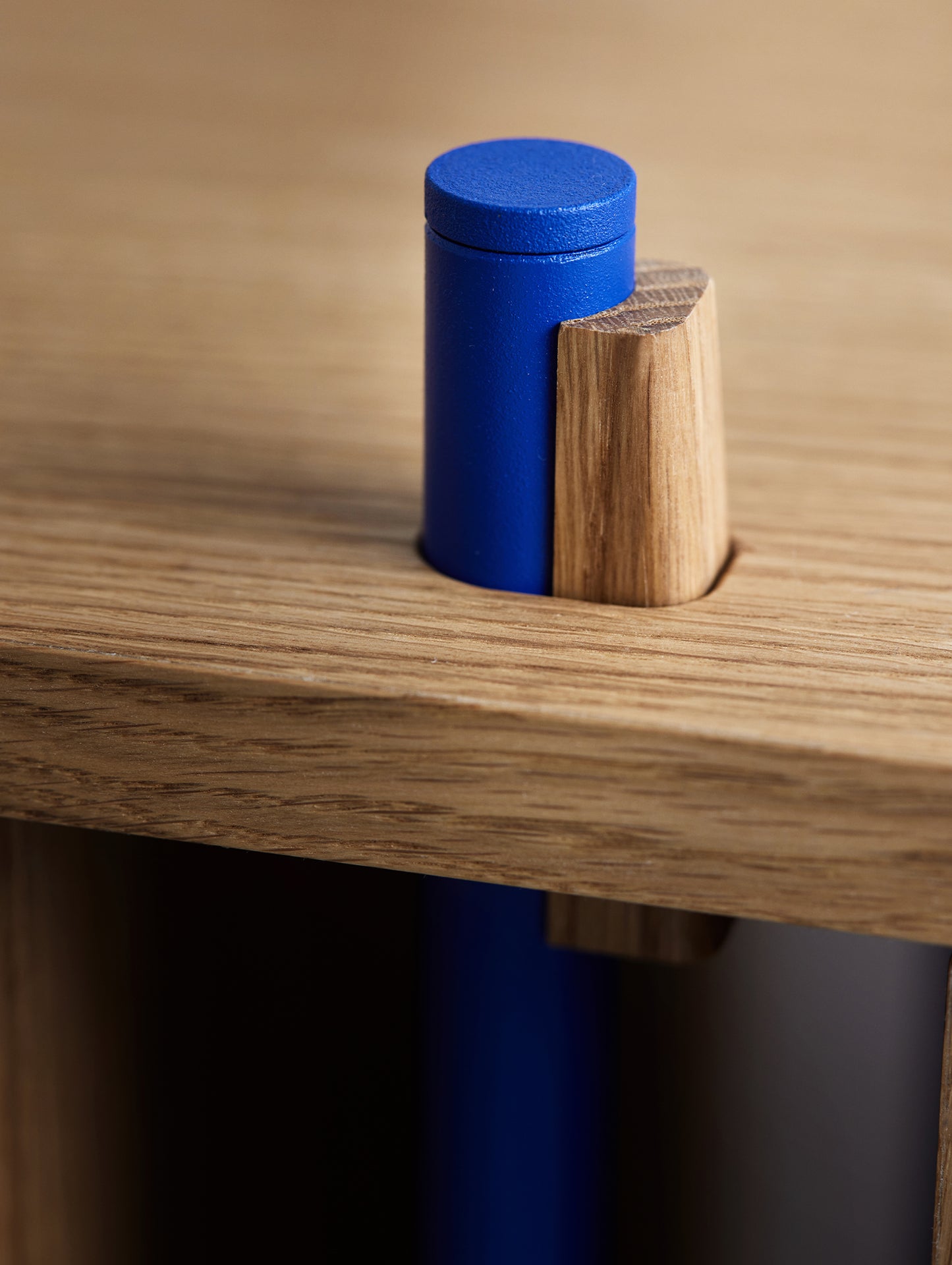 Moebe Shelving System - S.115.2.E Set in Deep Blue / Oiled Oak