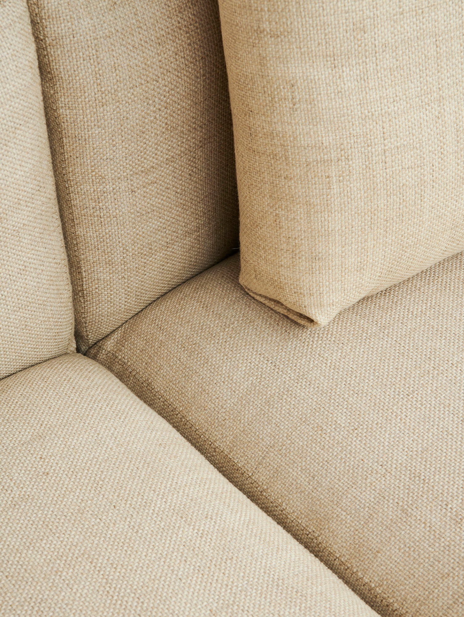 Mags Soft 2.5 Seater Sofa (Low Armrest) by HAY - Tadao 200 / Beige Stitching