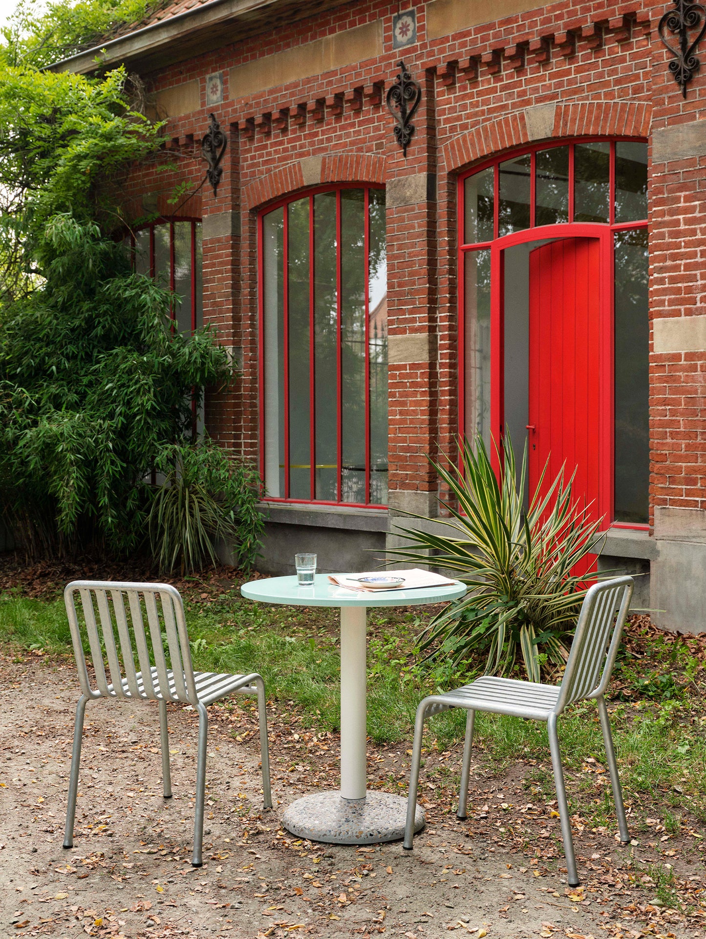 Ceramic Table by HAY - D70 cm / Light Mint