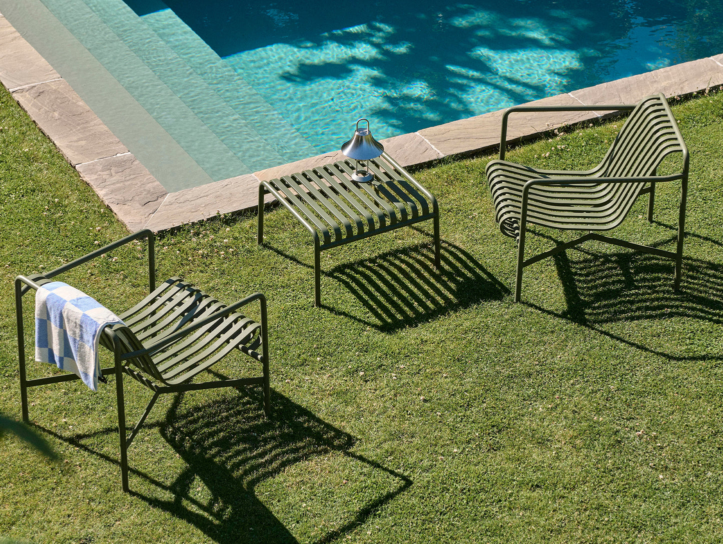 Palissade Lounge Chair Low and Ottoman in Olive