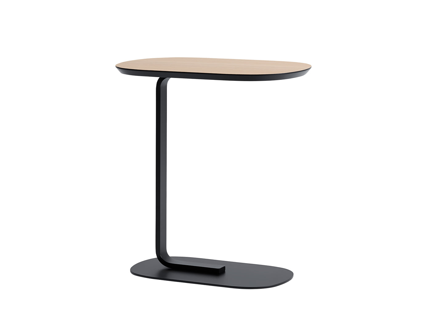 Relate Side Table by Muuto - H60.5 cm / Oak Laminate / Black