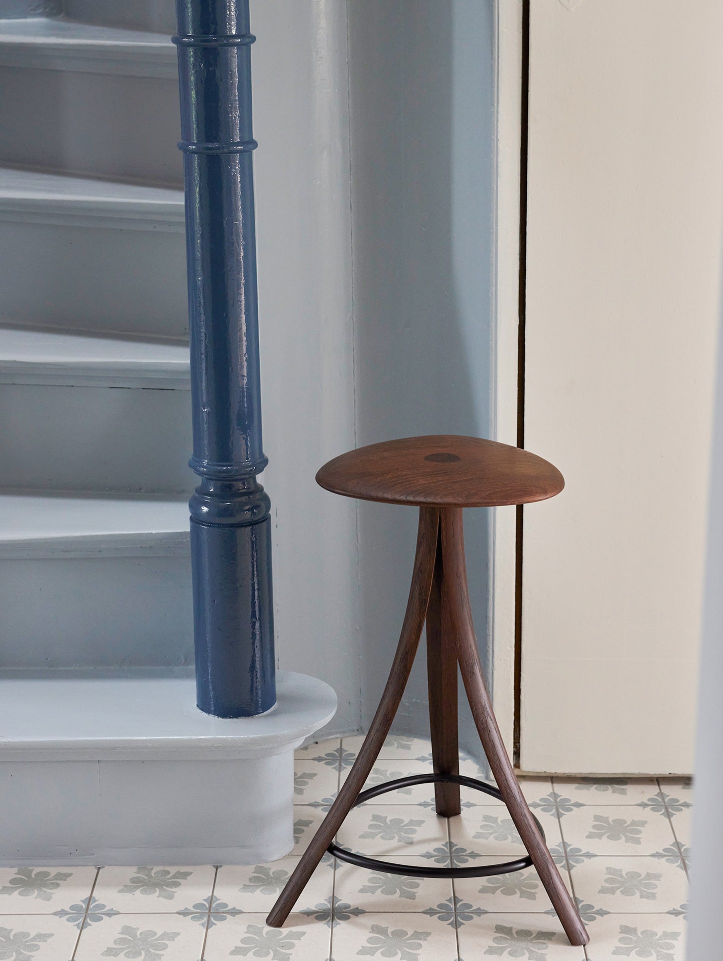 Clover Stool by Ro Collection - Smoked Oak