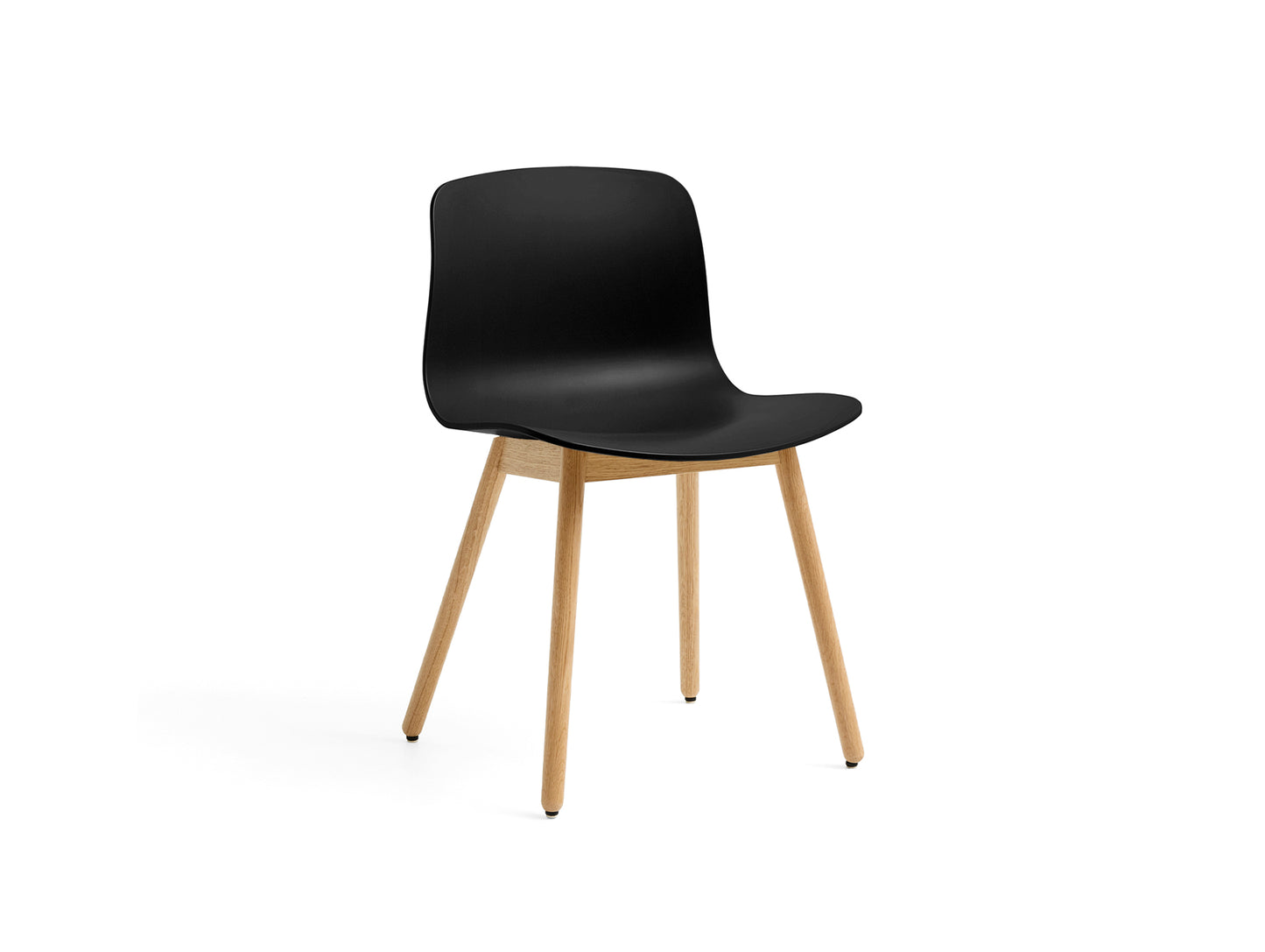 About A Chair AAC 12 by HAY - Black 2.0 Shell / Lacquered Oak Base