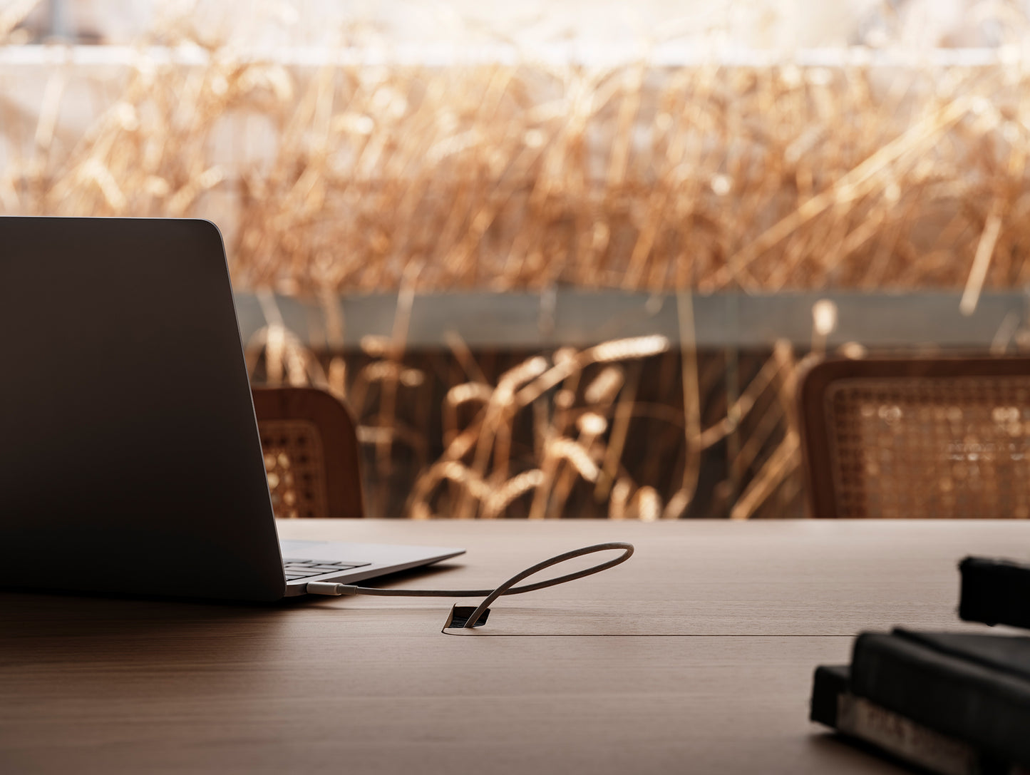 String Work Desk