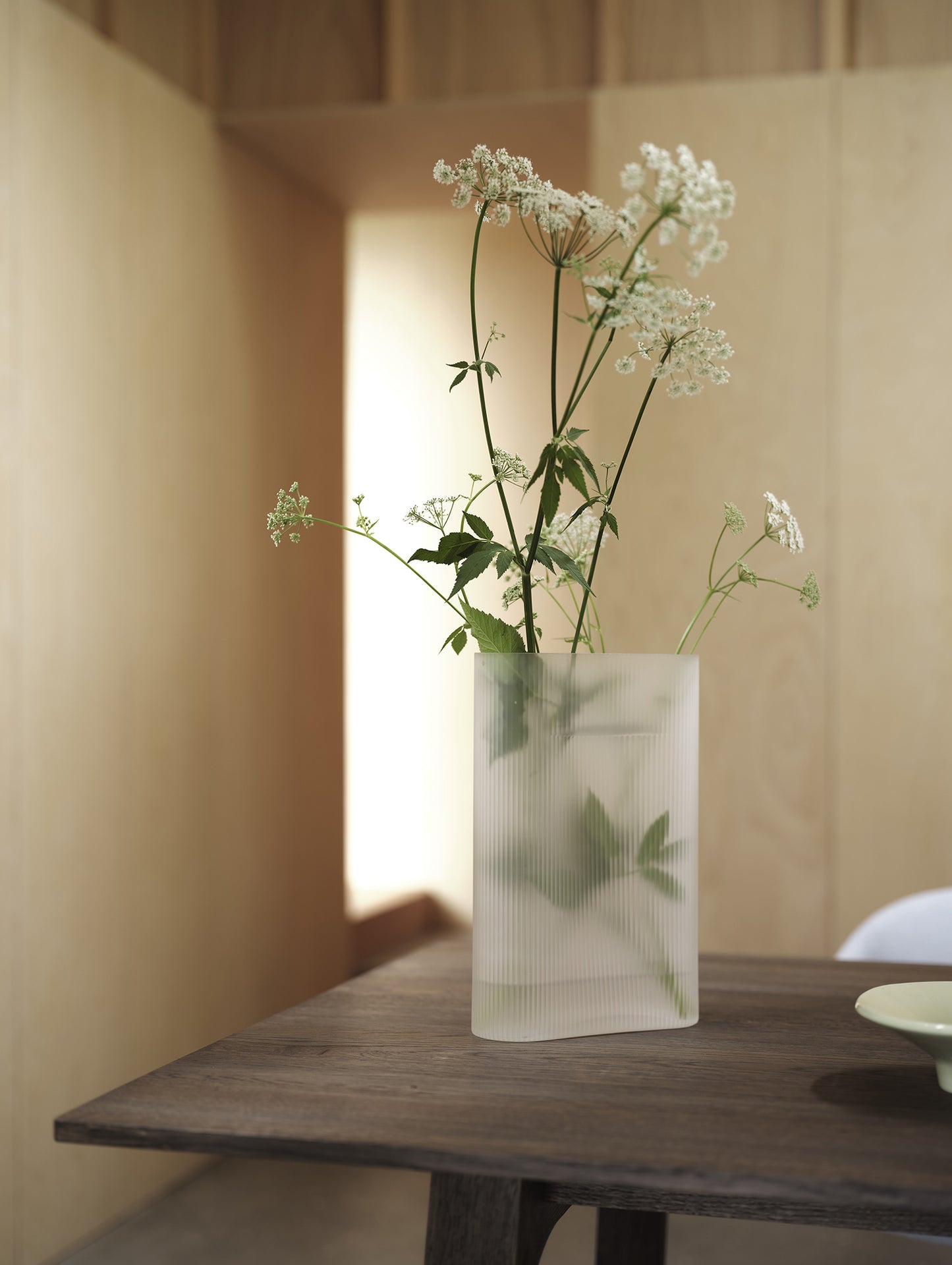 Ridge Vase by Muuto - Height 48.5 cm / White Frosted Glass