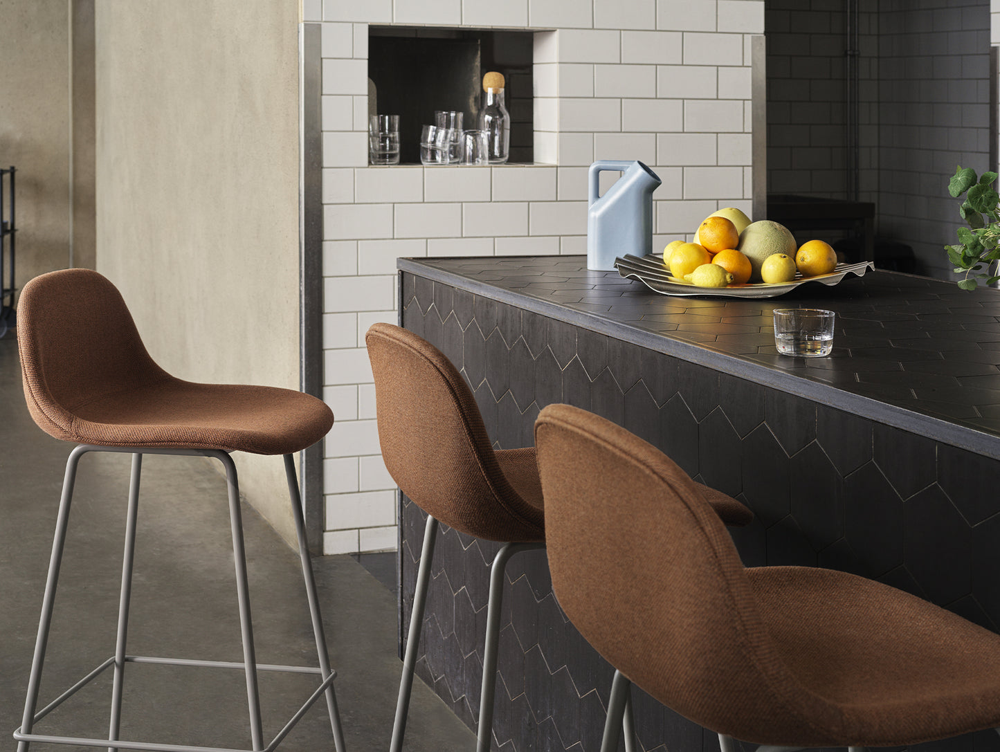 Fiber Barstool with Metal Base by Muuto - Re-wool 568 / Grey Base