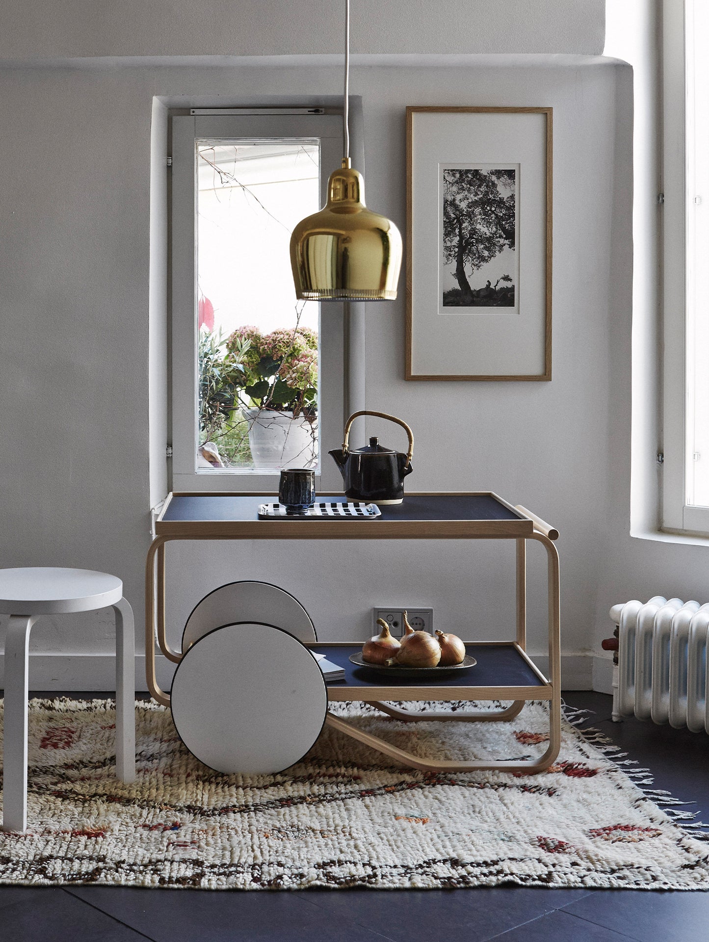 Tea Trolley 901 by Artek - Lacquered Solid Birch Lamella / Black Linoleum Shelves