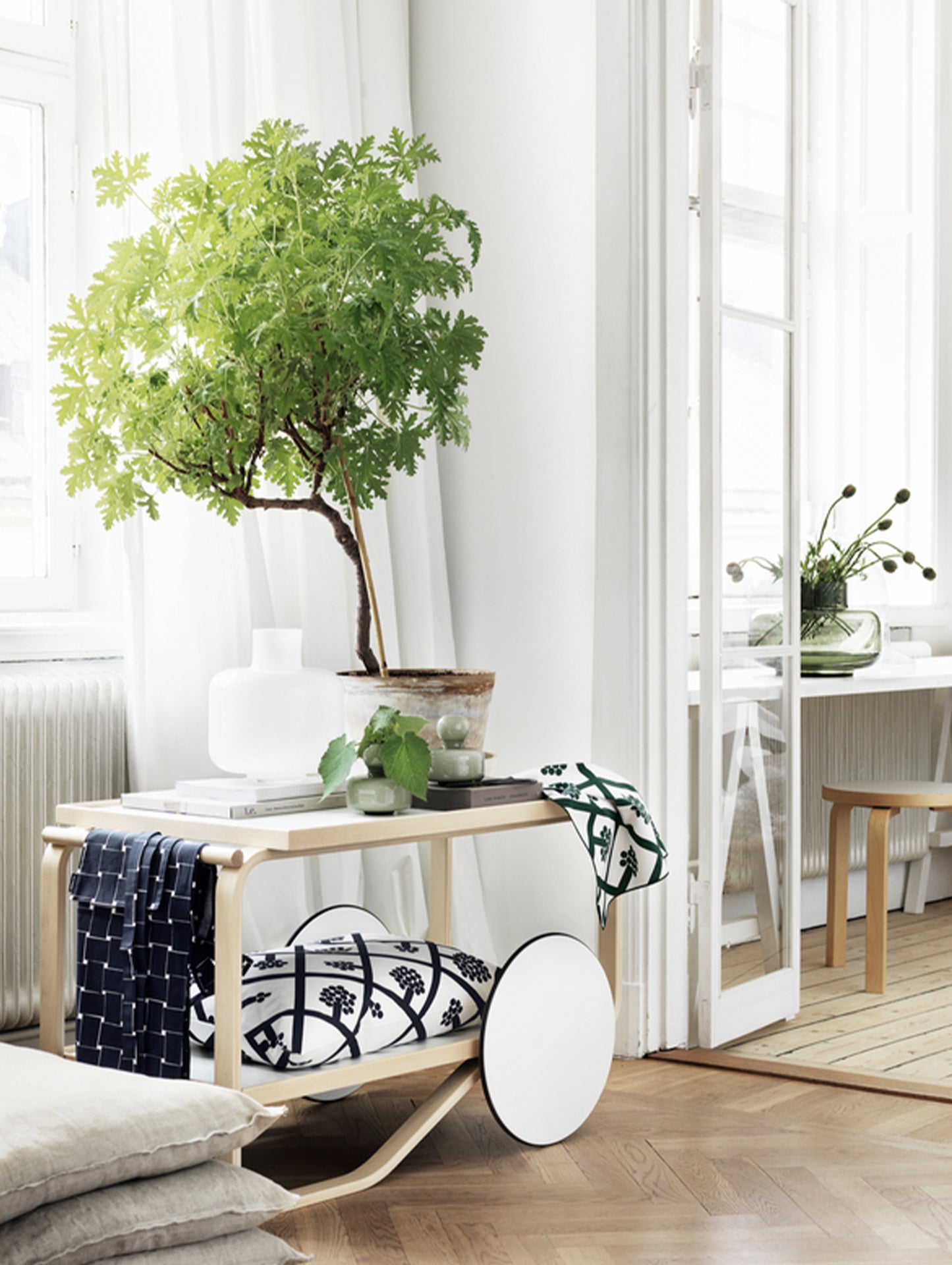 Tea Trolley 901 by Artek - Lacquered Solid Birch Lamella / White HPL Shelves