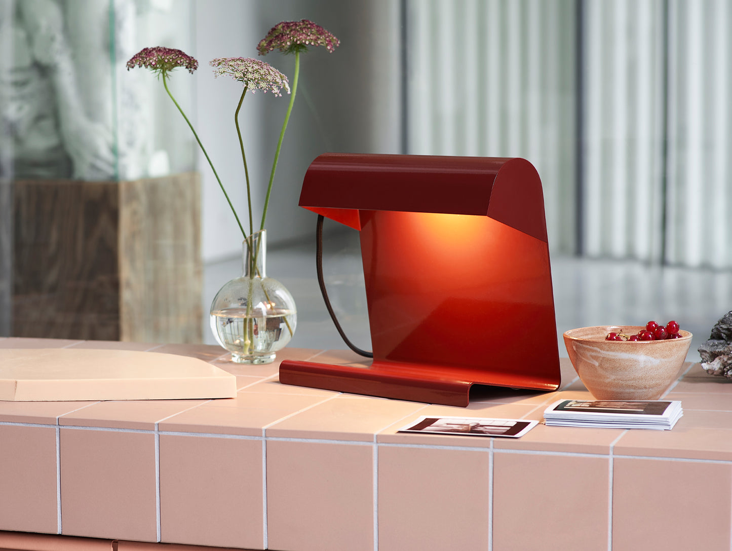 Lampe de Bureau by Vitra - Japanese Red