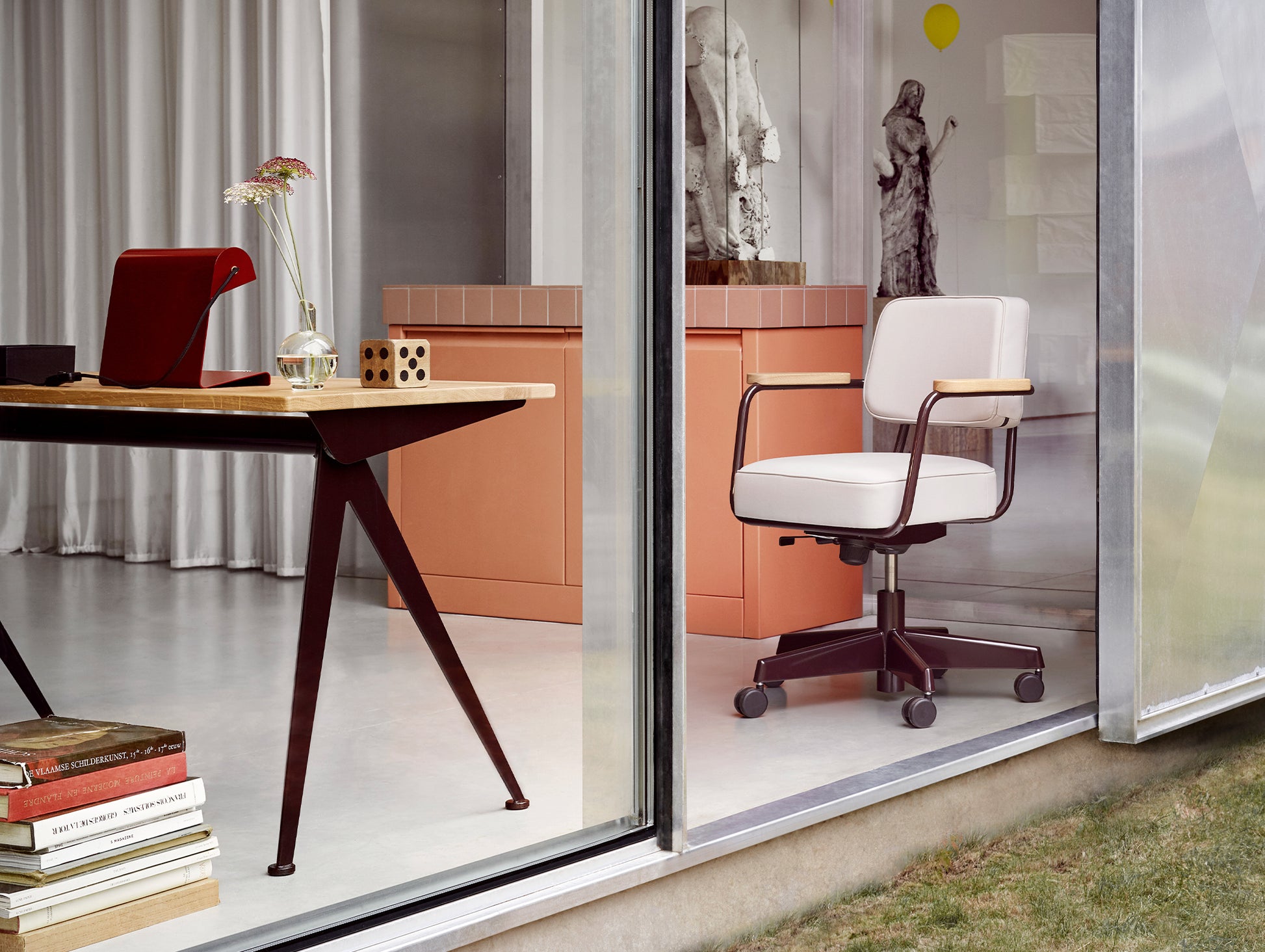 Compas Direction by Vitra