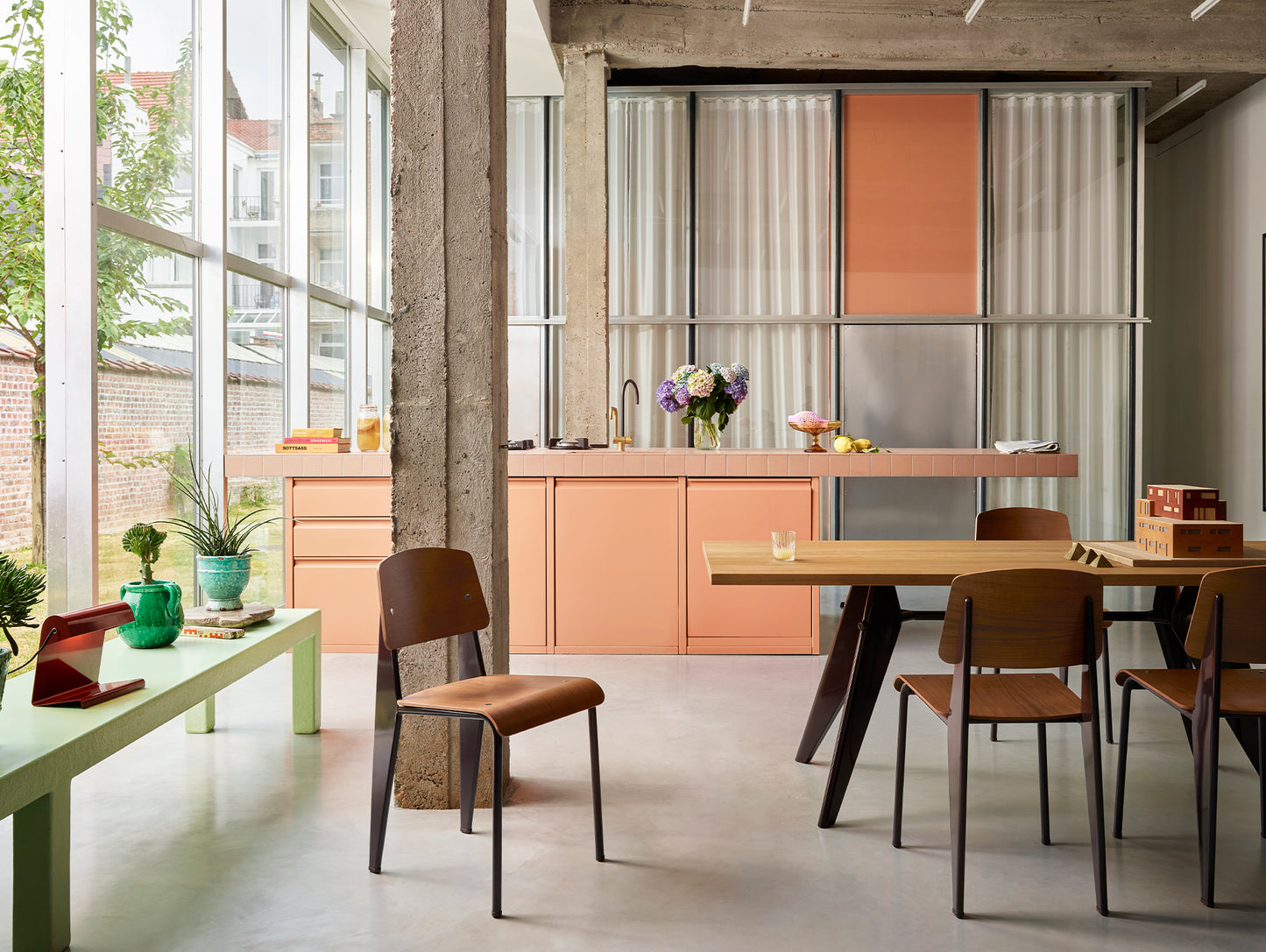 スタンダードチェア