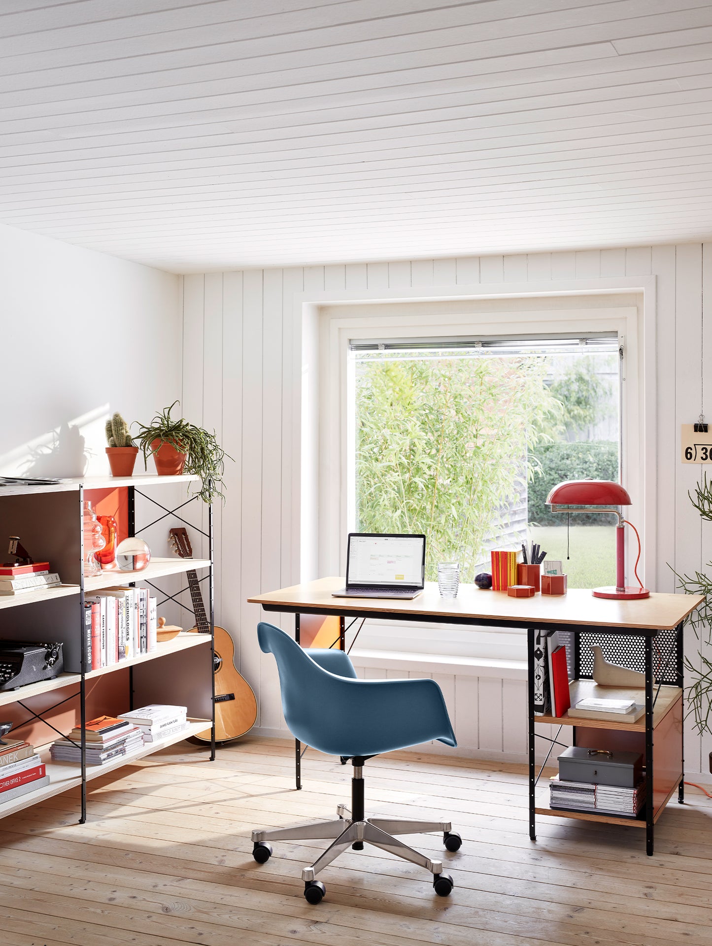 Eames Desk Unit EDU by Vitra