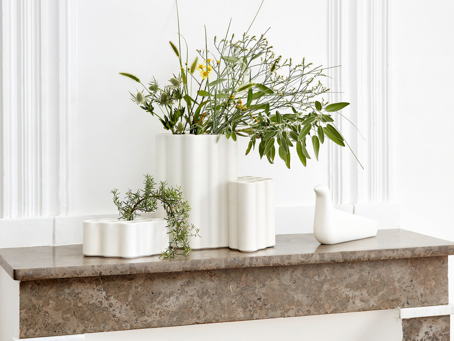 L'Oiseau Ceramic Bird by Vitra - White / Matt Finish