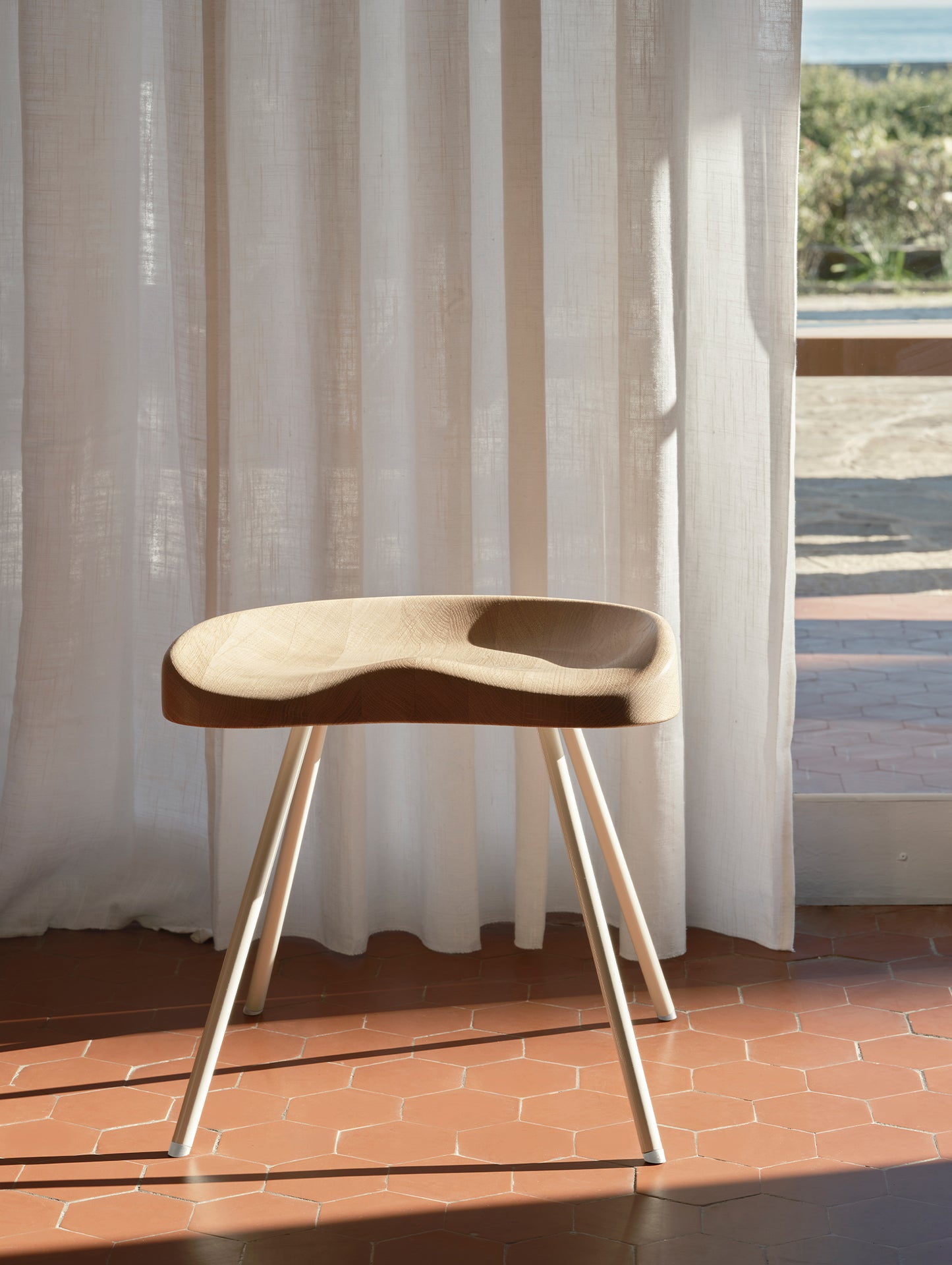 Tabouret 307 by Vitra - Natural Oak