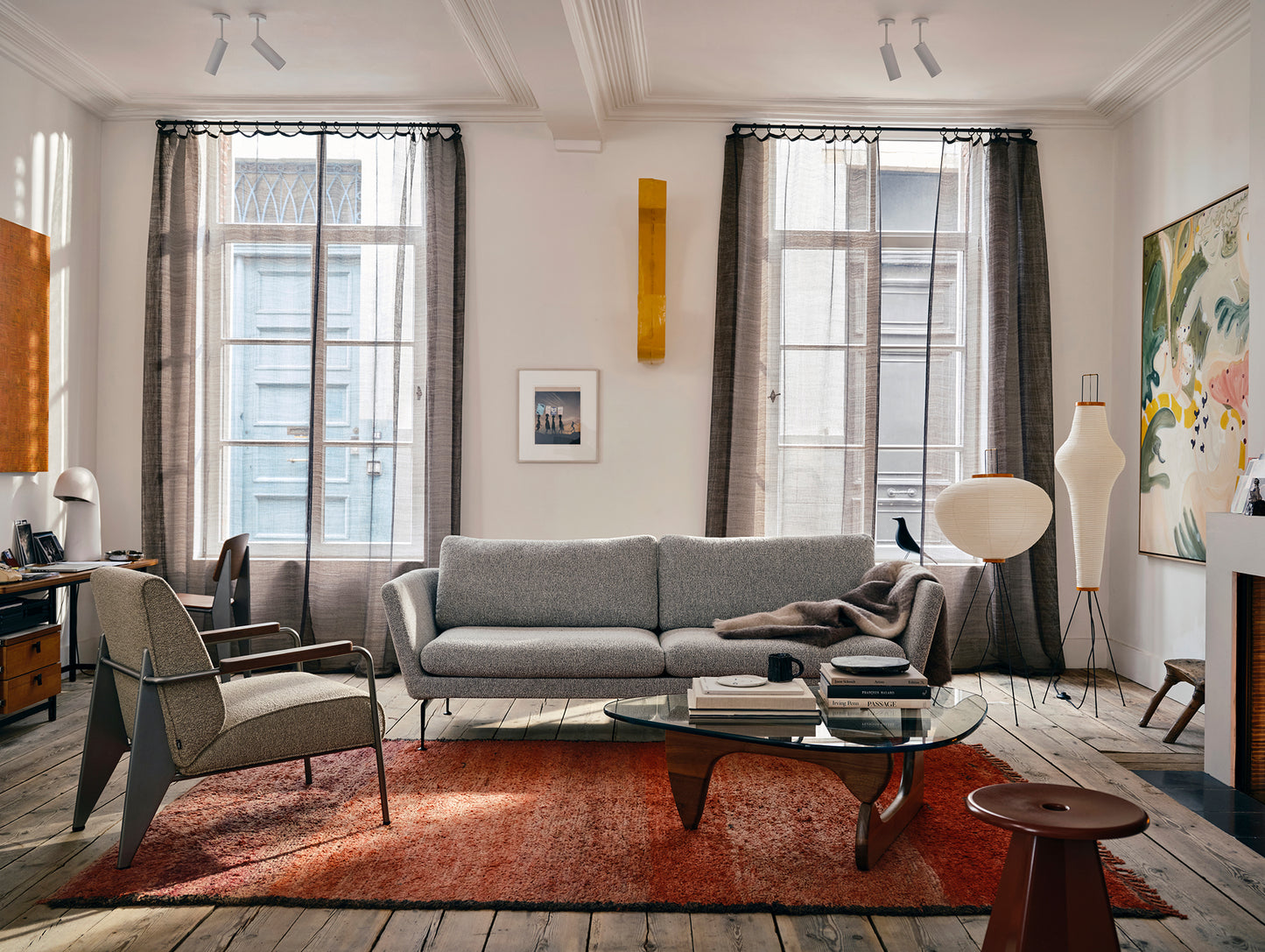 Noguchi Coffee Table by Vitra - Walnut