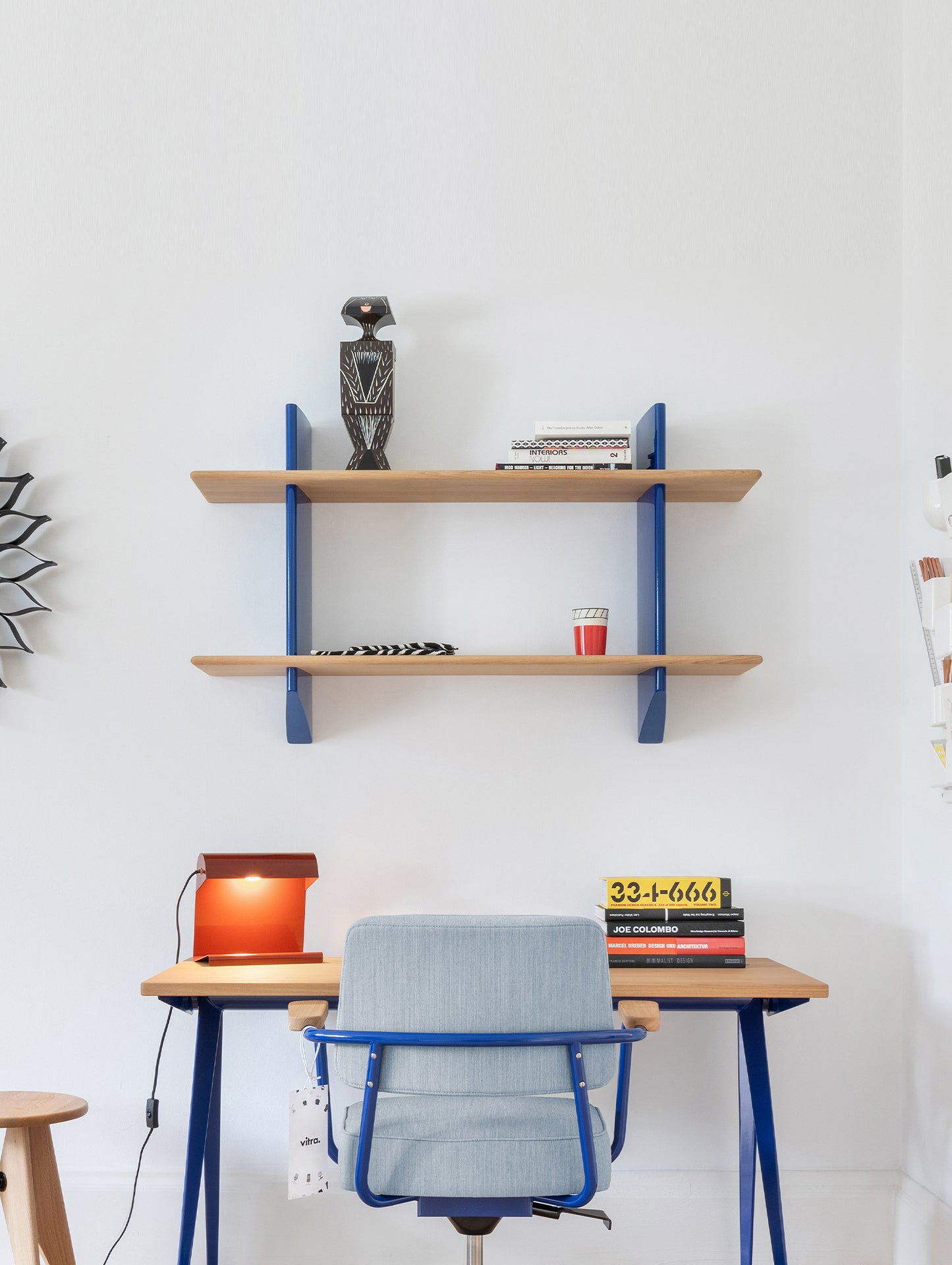 Rayonnage Mural by Vitra - Oiled Solid Oak Shelves / Bleu Marcoule Wall Brackets