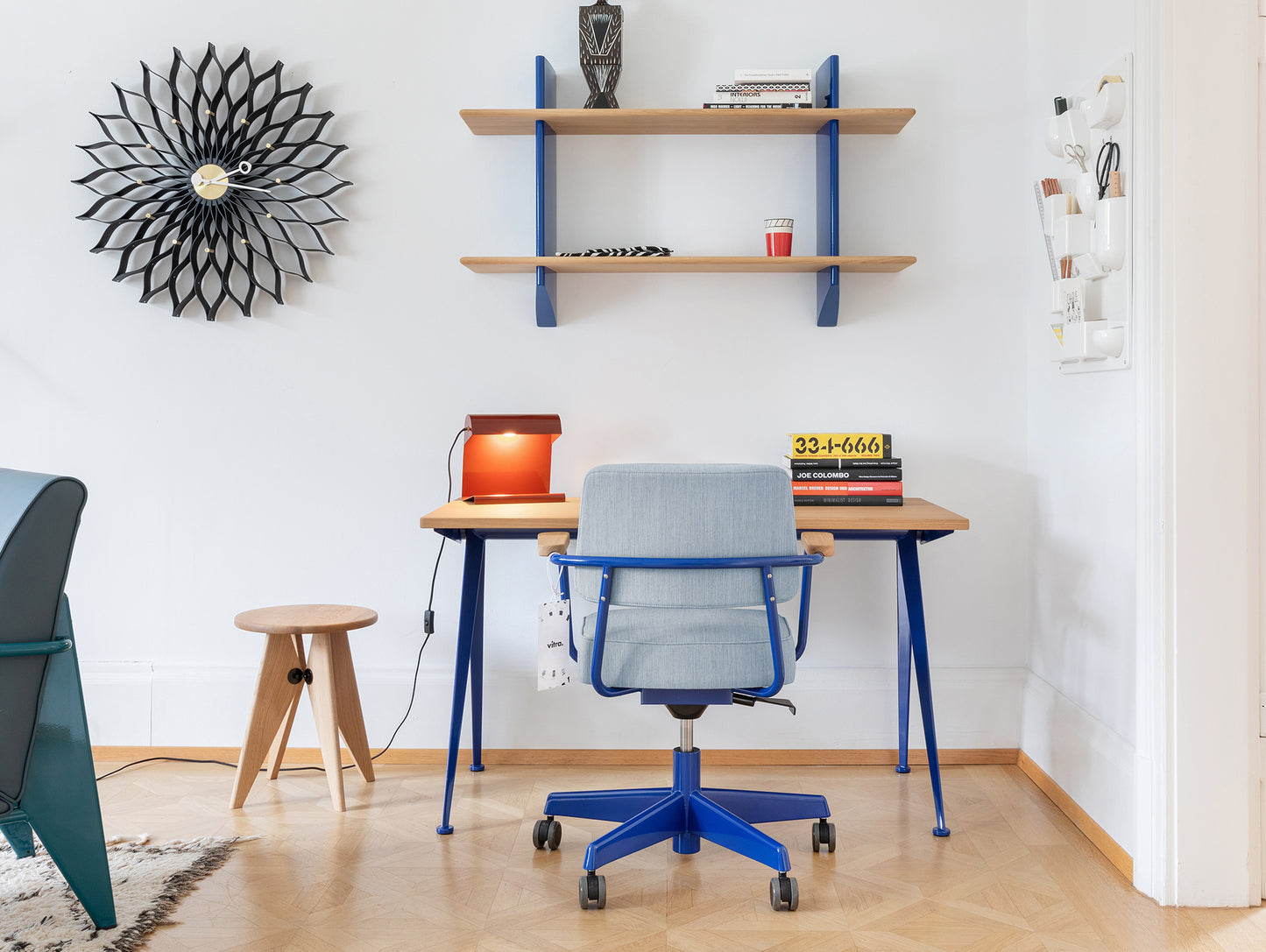 Tabouret Solvay by Vitra - Natural Solid Oak