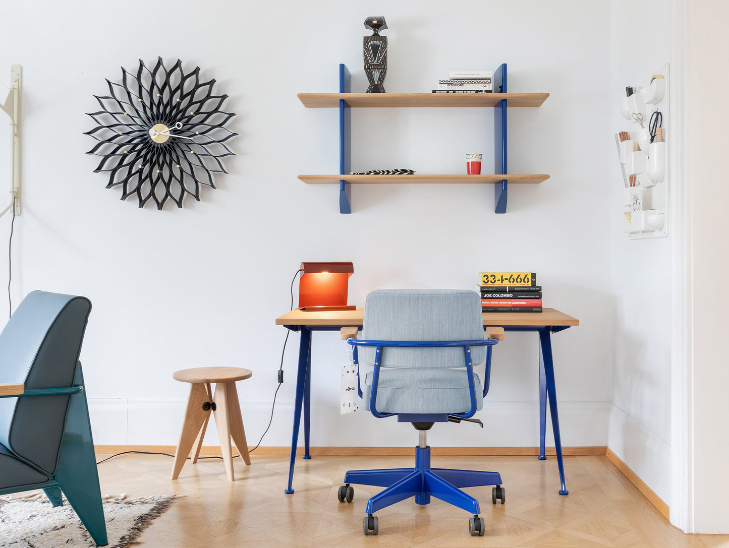 Rayonnage Mural by Vitra - Oiled Solid Oak Shelves / Bleu Marcoule Wall Brackets