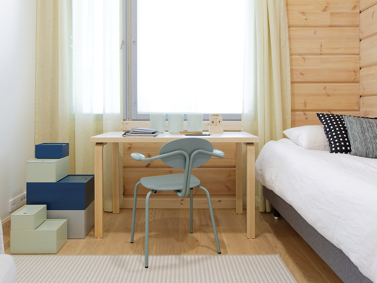 Aalto Table Rectangular 81A by Artek - Birch Veneer Top / Natural Lacquered Birch Legs
