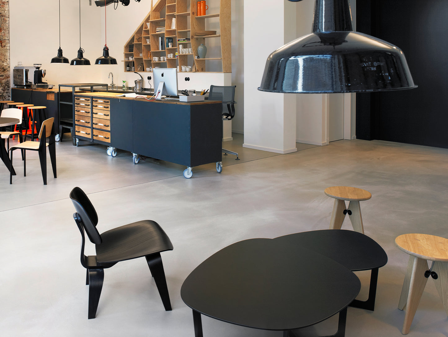 Tabouret Solvay by Vitra - Natural Solid Oak