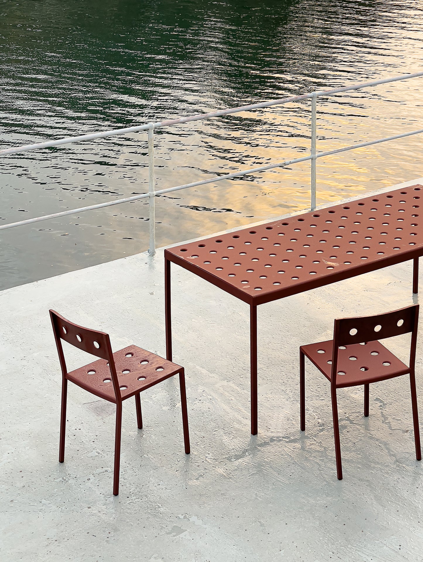 Iron Red / L190 cm / Balcony Outdoor Dining Table by HAY