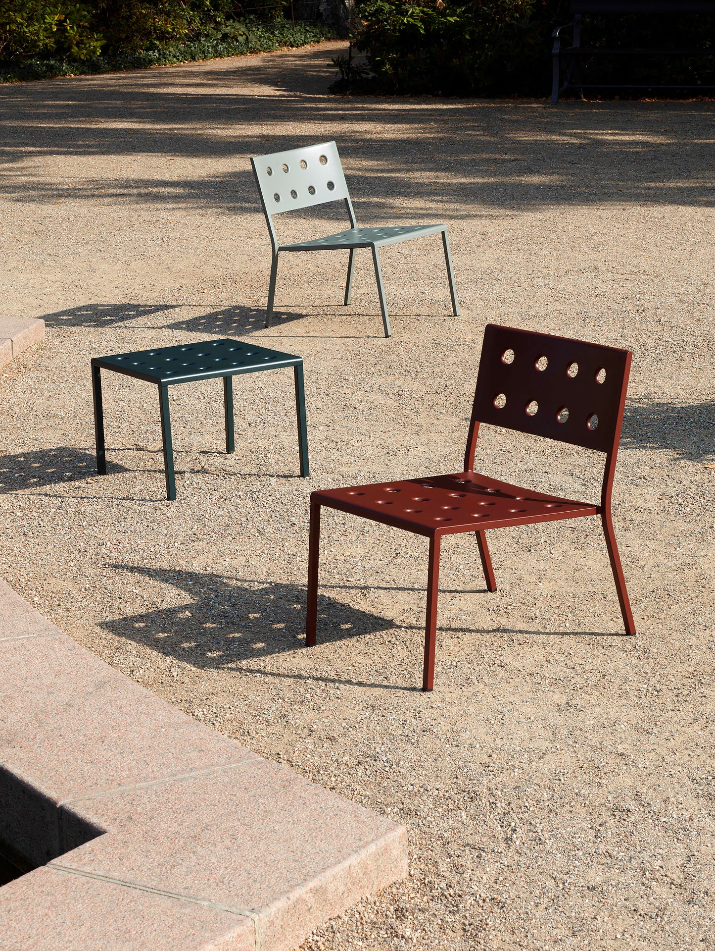 Dark Forest / Balcony Low Table by HAY