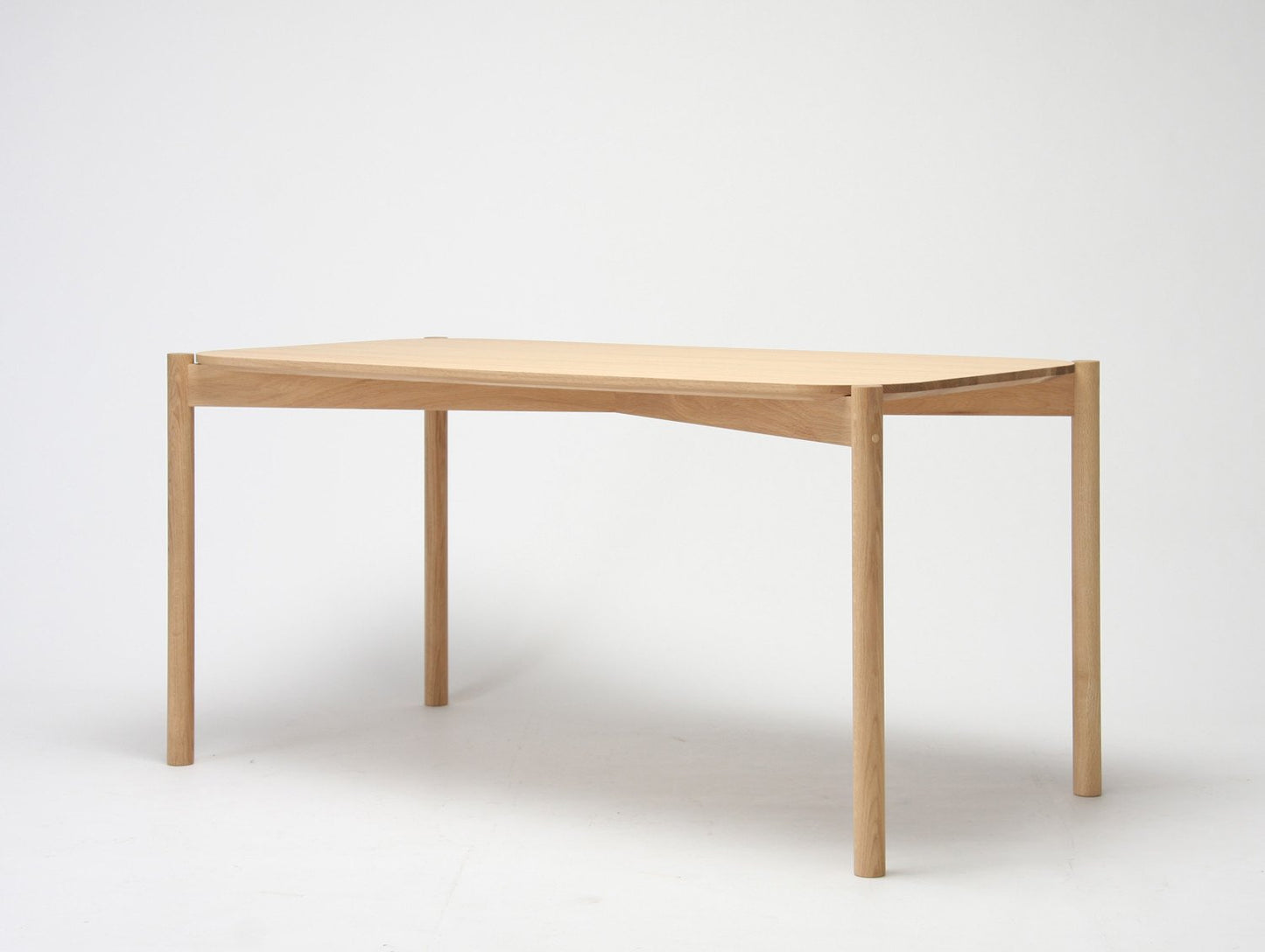 Castor Table by Karimoku New Standard - Lacquered Oak