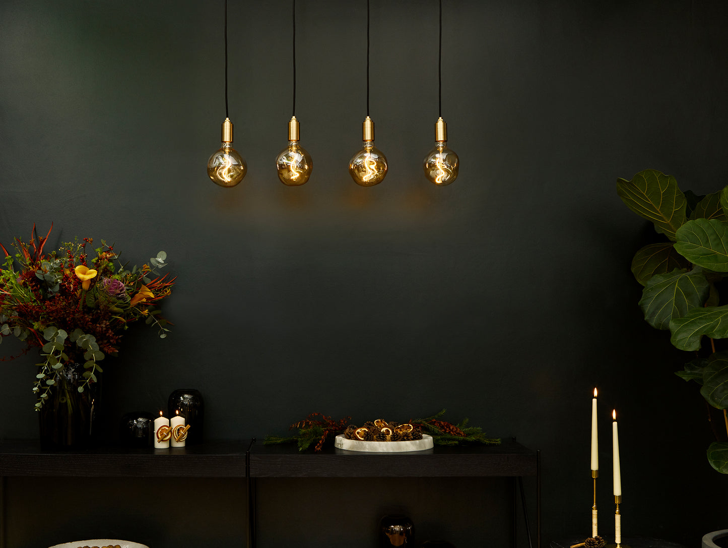 Voronoi I - 2 ワット着色 (E27) LED 電球