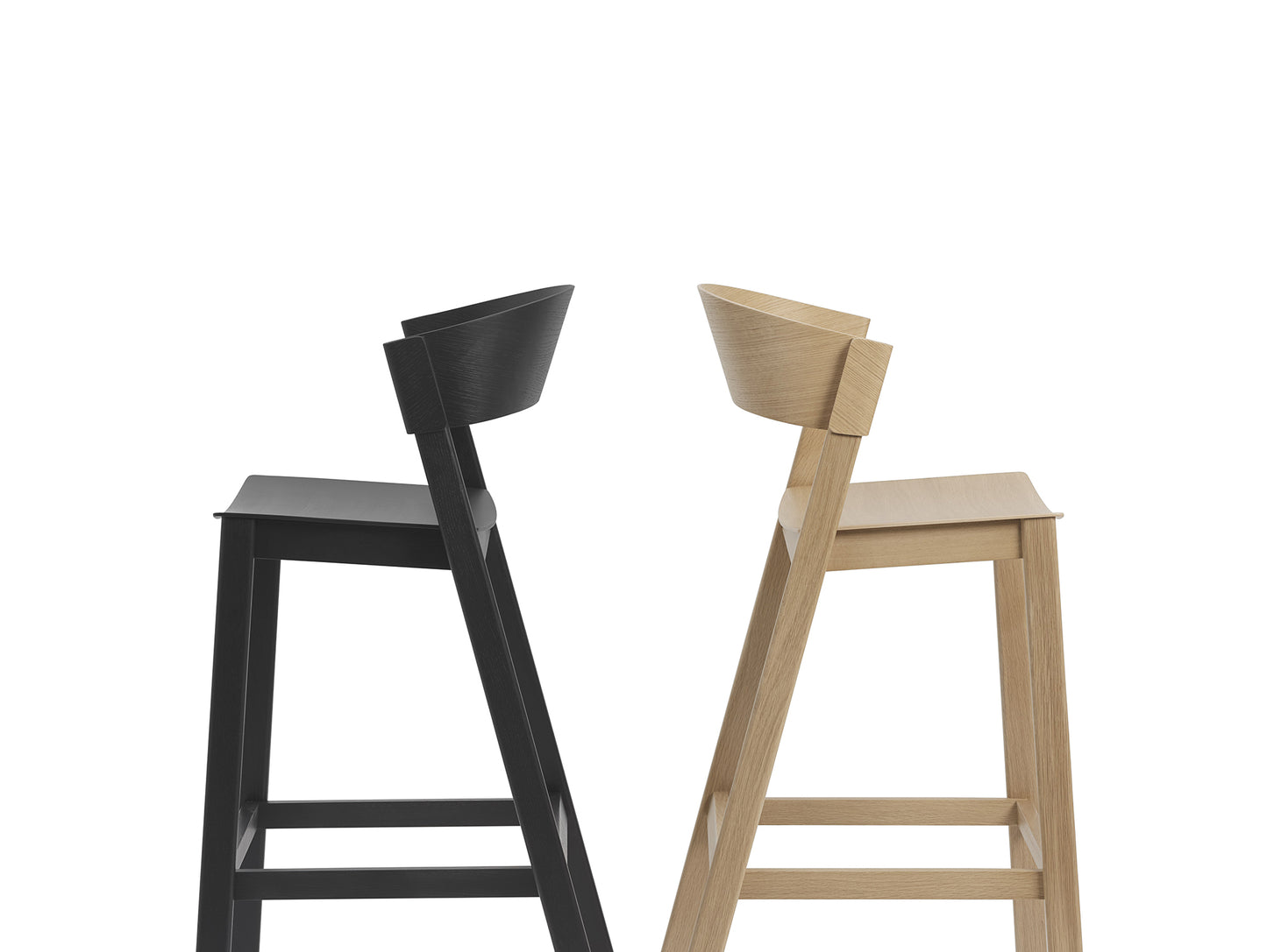 Cover Counter Stool by Muuto
