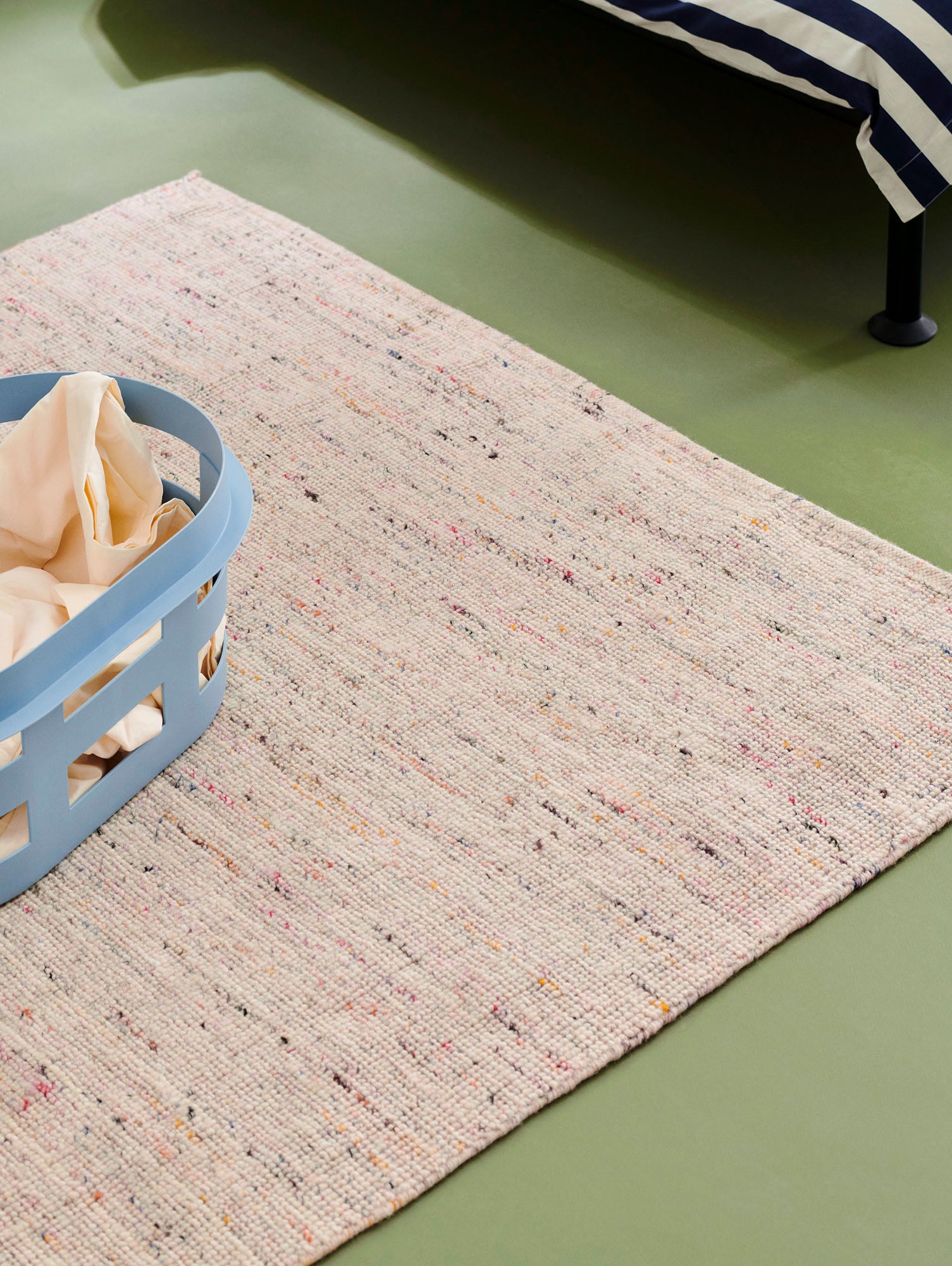 Crayon Rug by HAY - W140 L200