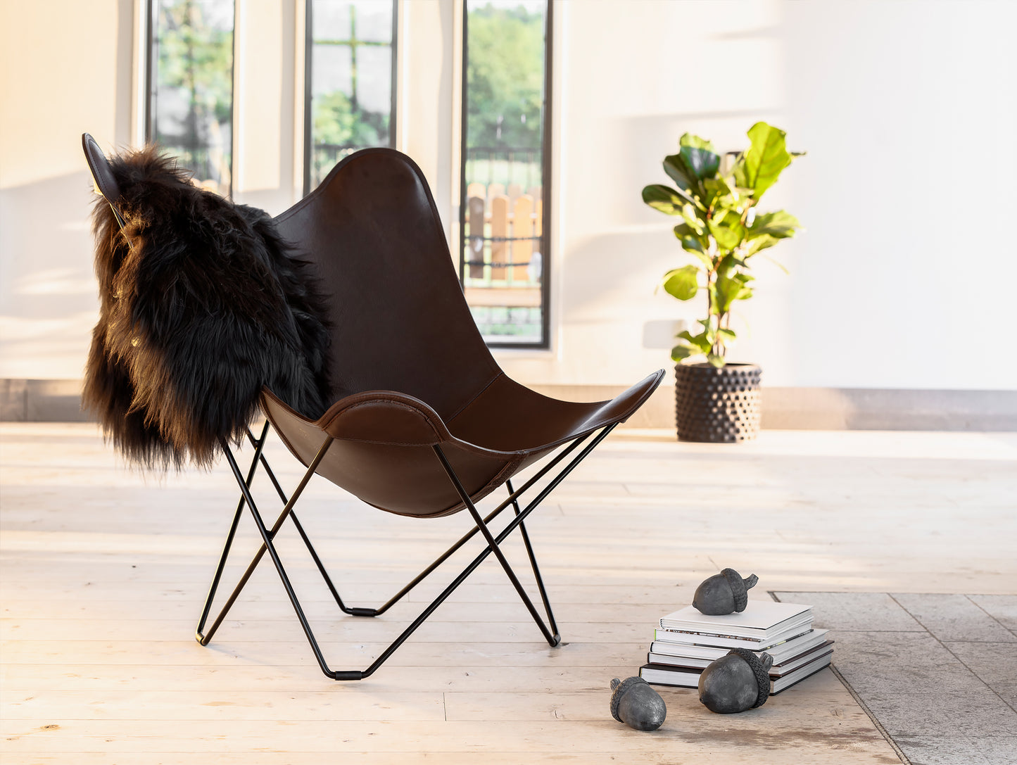 Cuero Long-haired Sheepskin - Black