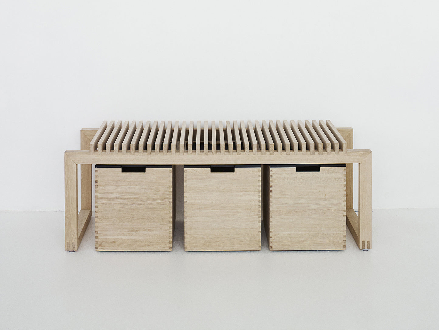 Cutter Bench by Skagerak