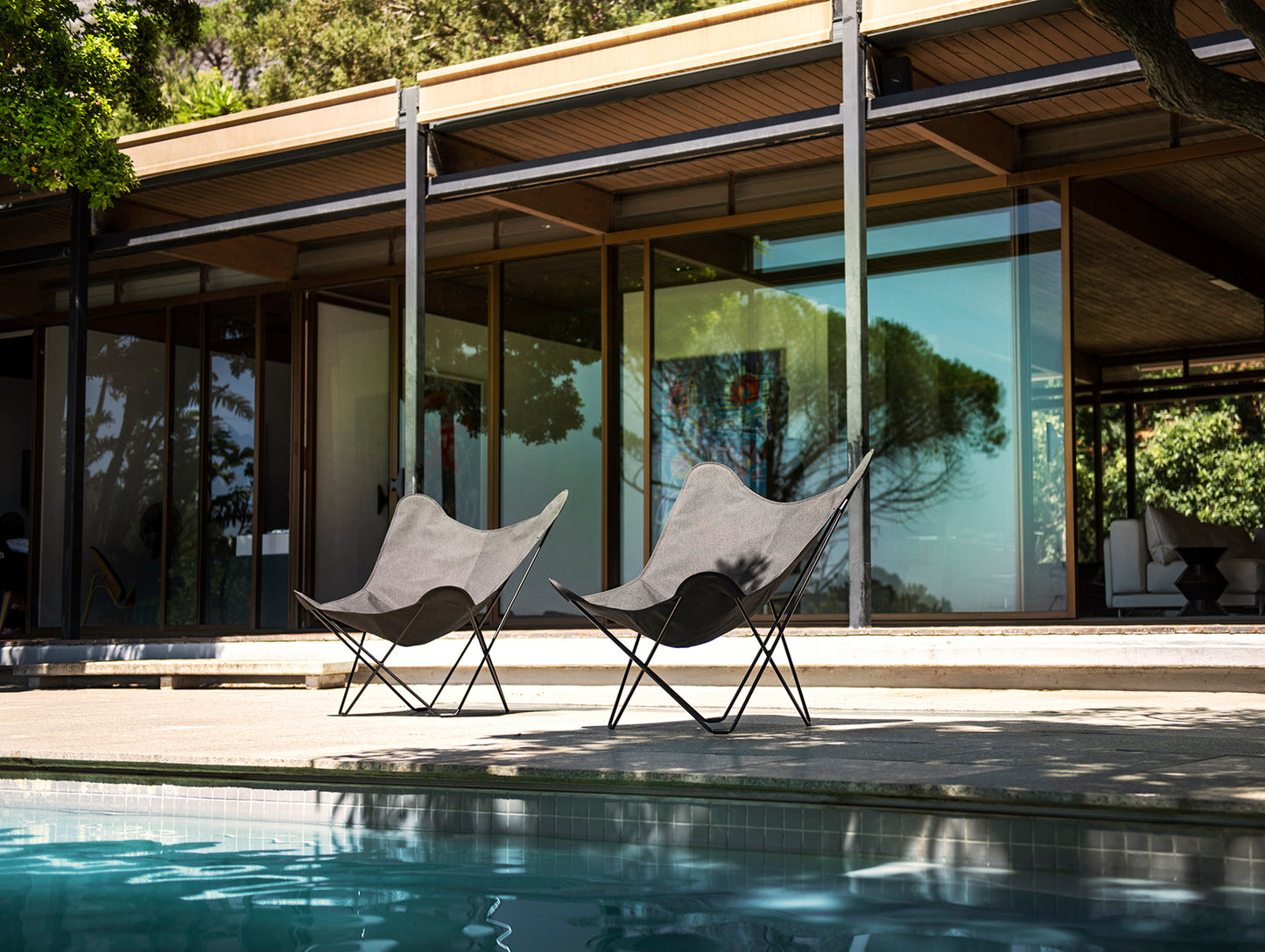 Sunshine Mariposa Butterfly Chair by Cuero - Zinc Coated Black Steel Frame / Charcoal Pique Cover
