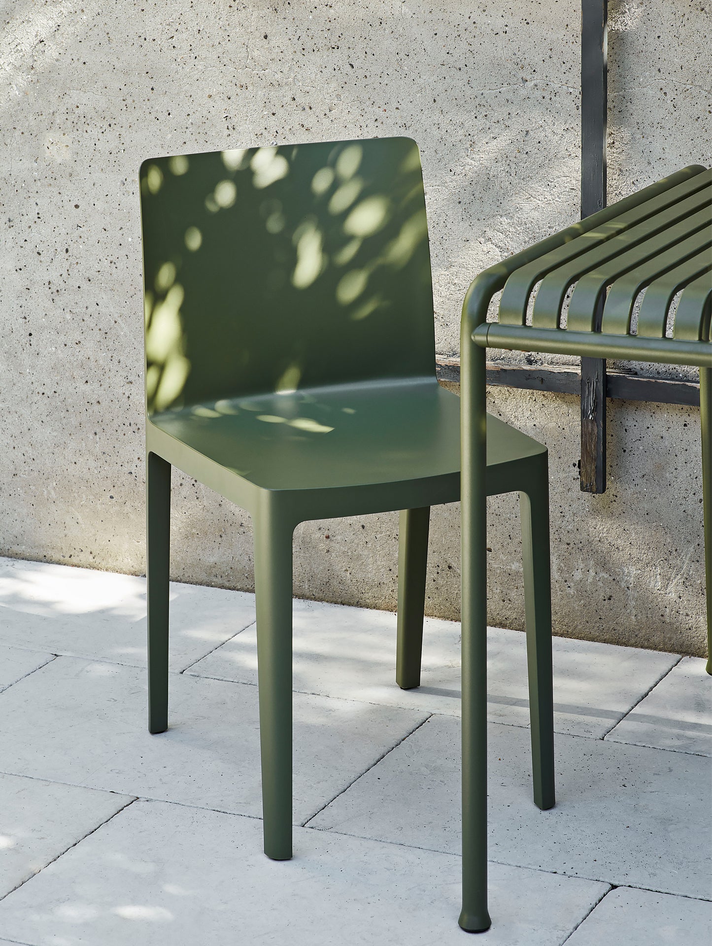 Élémentaire Dining Chair Olive by Ronan & Erwan Bouroullec for HAY