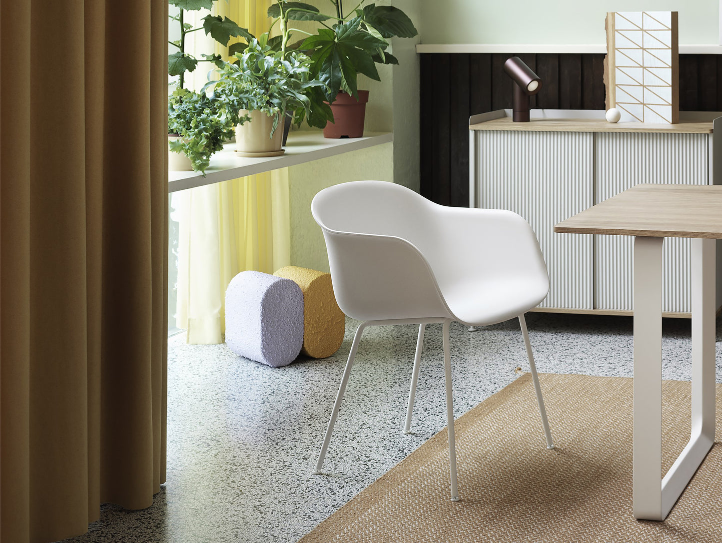 Fiber Armchair with Metal Base - White Base, White Shell