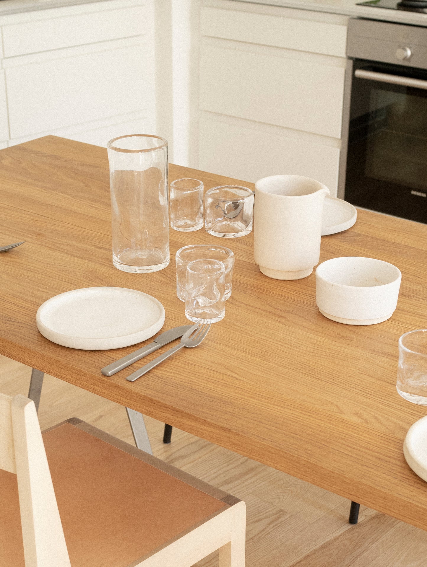 0405 Wide Glass by Frama