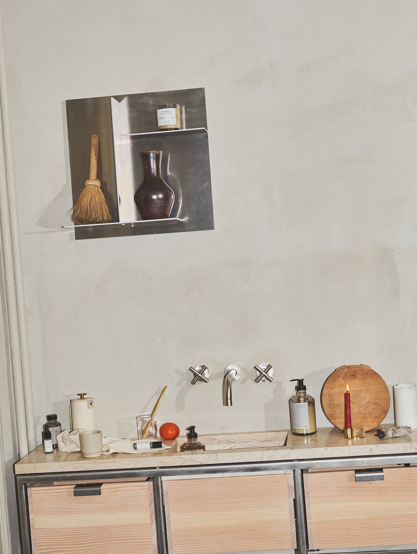 Rivet Typecase by Frama