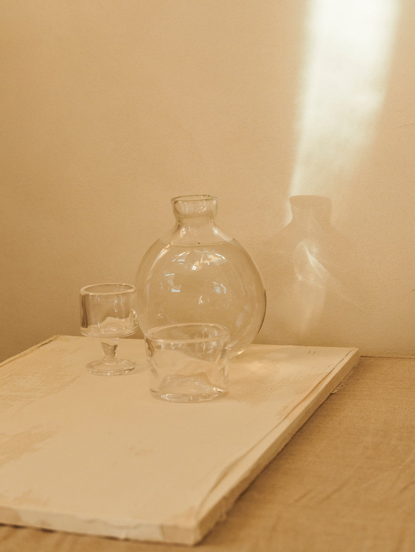 0405 Wide Glass by Frama