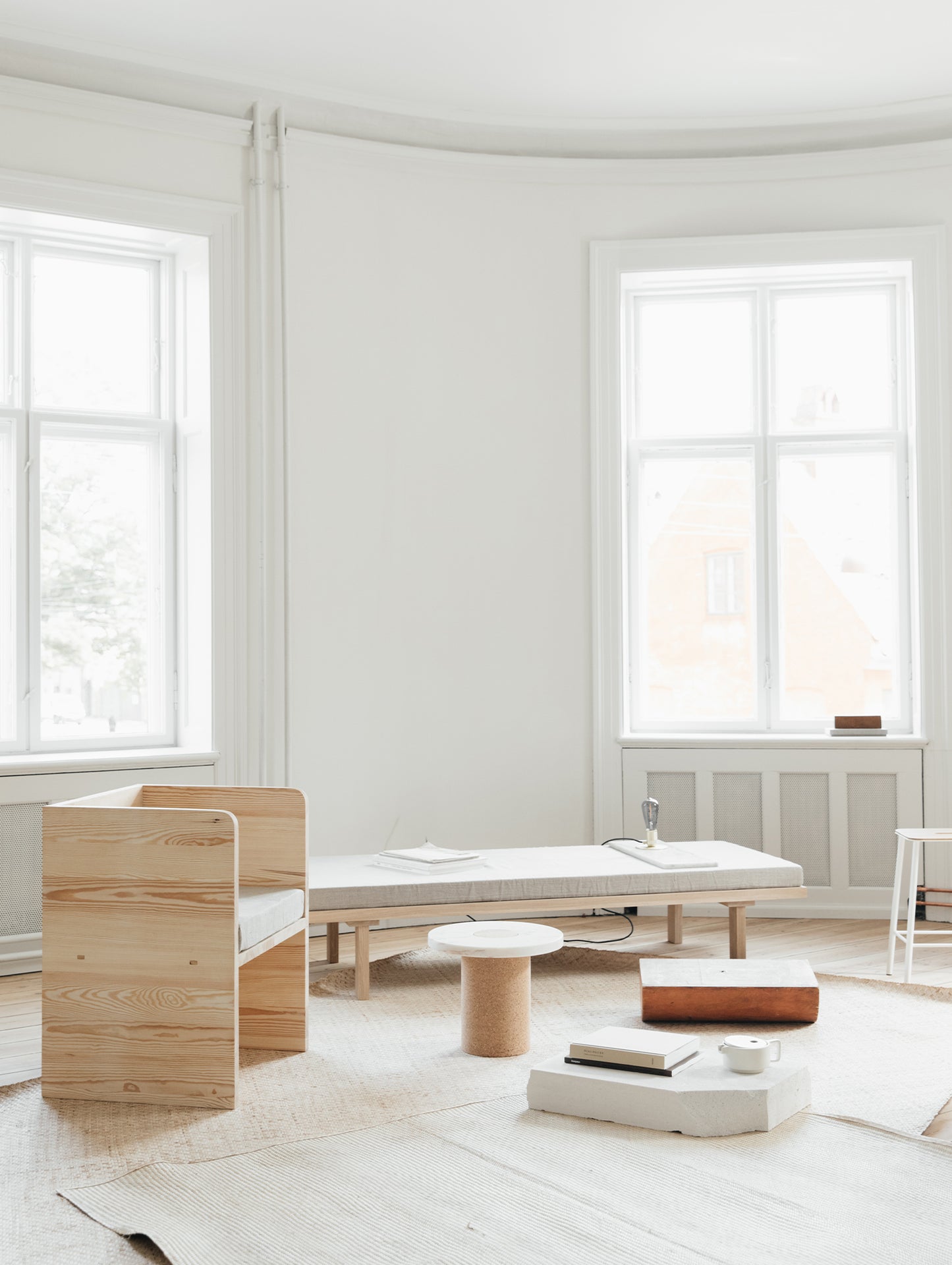 KR-180 Daybed by Frama