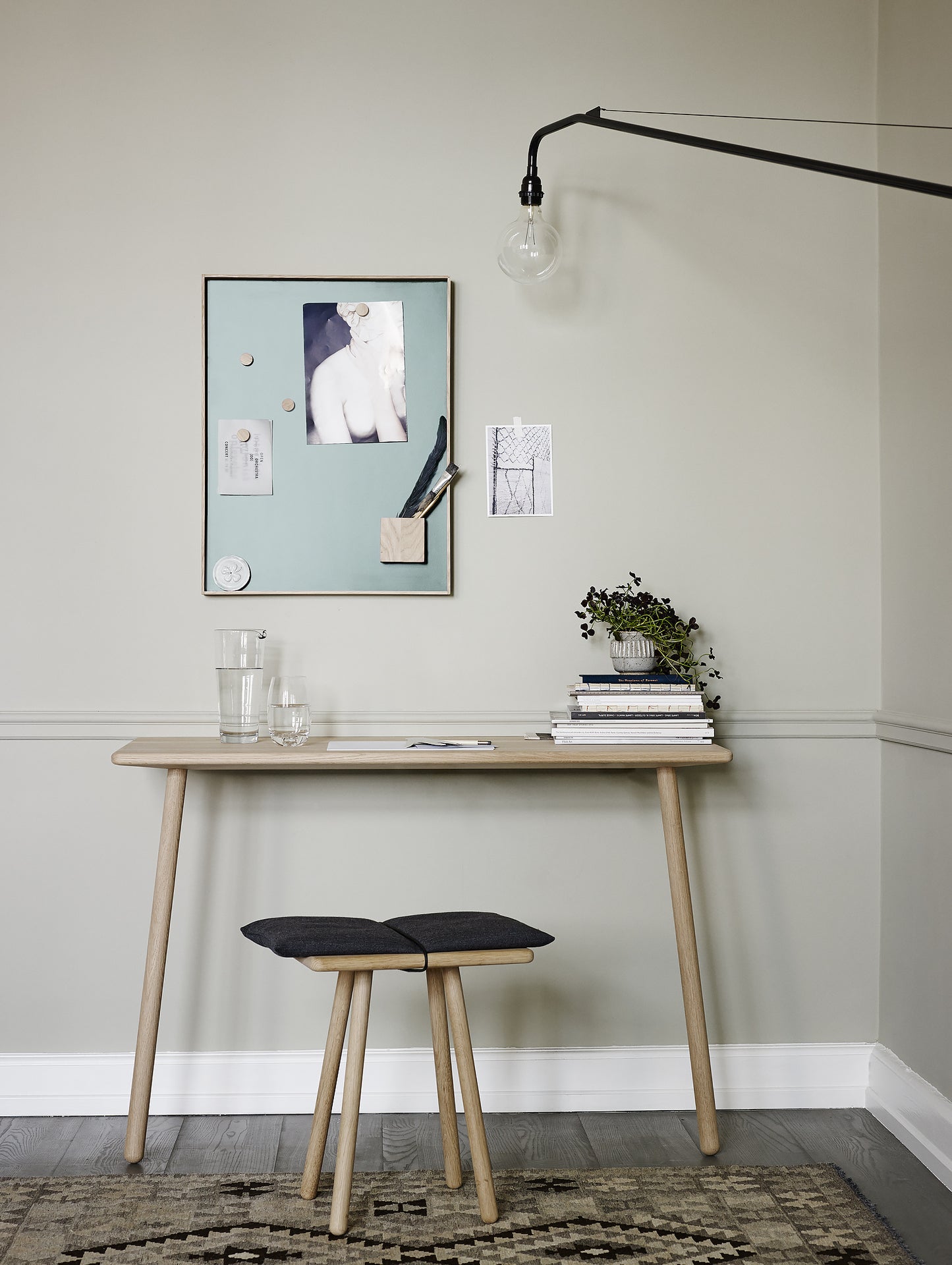 Georg Desk (Two Legs) by Skagerak