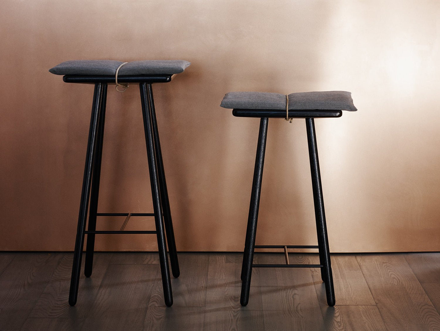 Georg Bar Stool