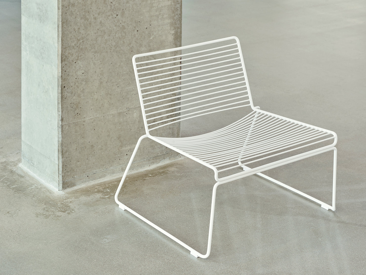 Hee Lounge Chair - White