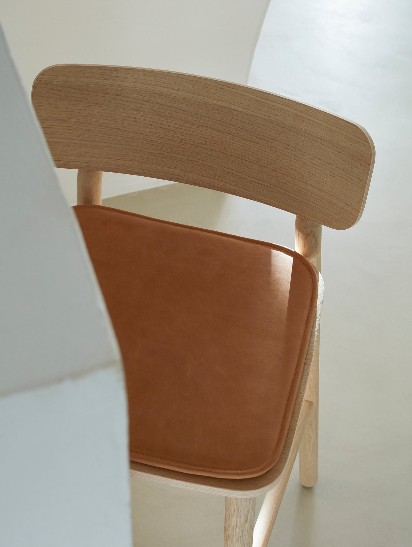 Hven Bar Stool by Skagerak