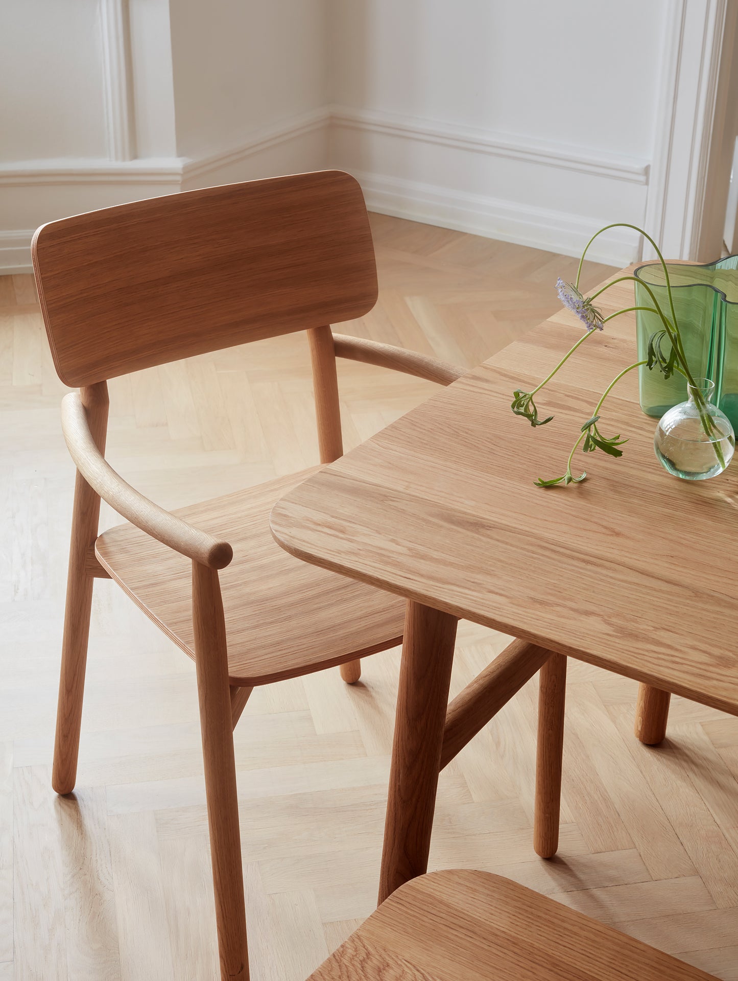 Hven Dining Table by Skagerak