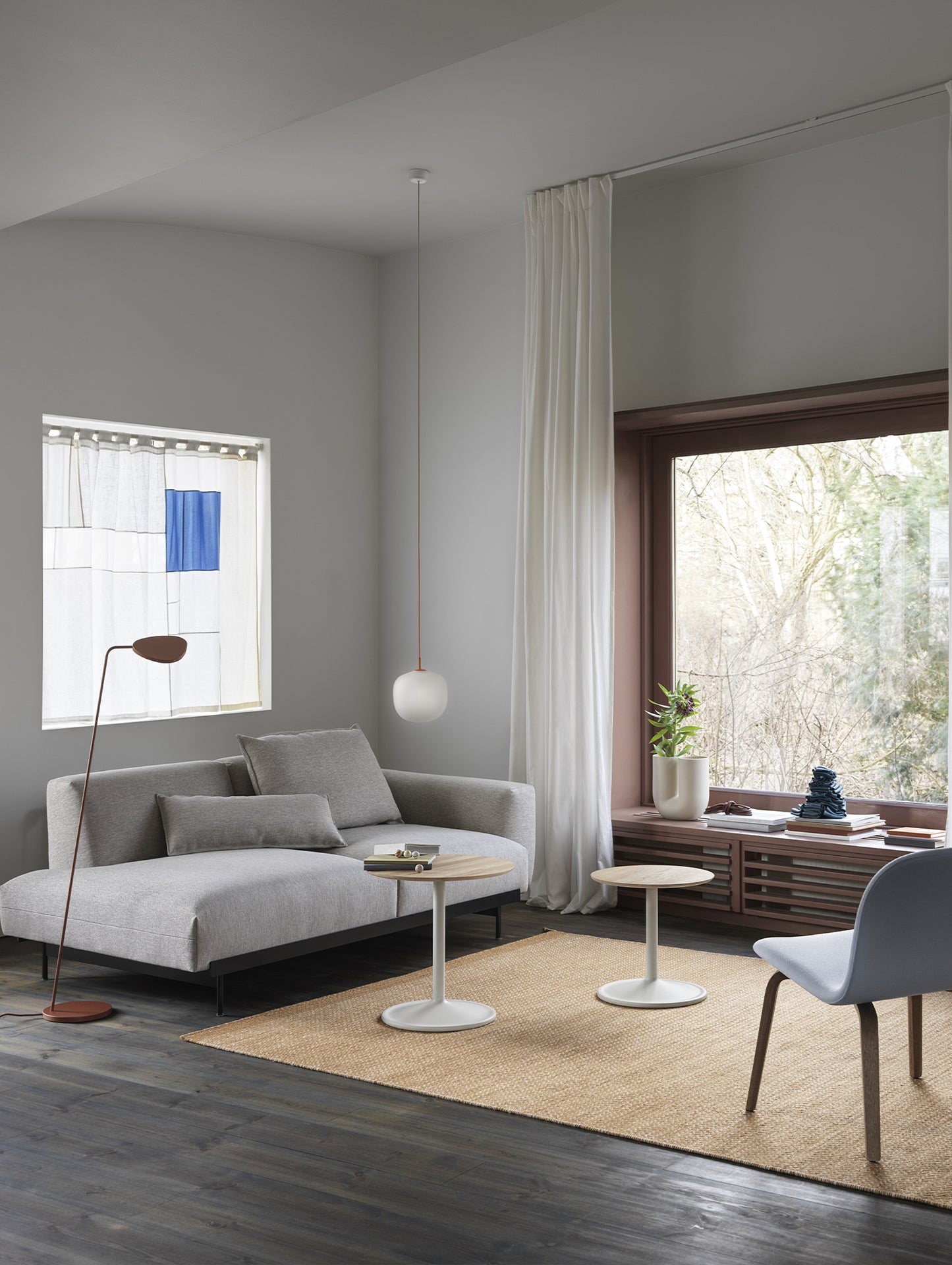 Soft Side Table by Muuto - Oak Top and Off-White Base