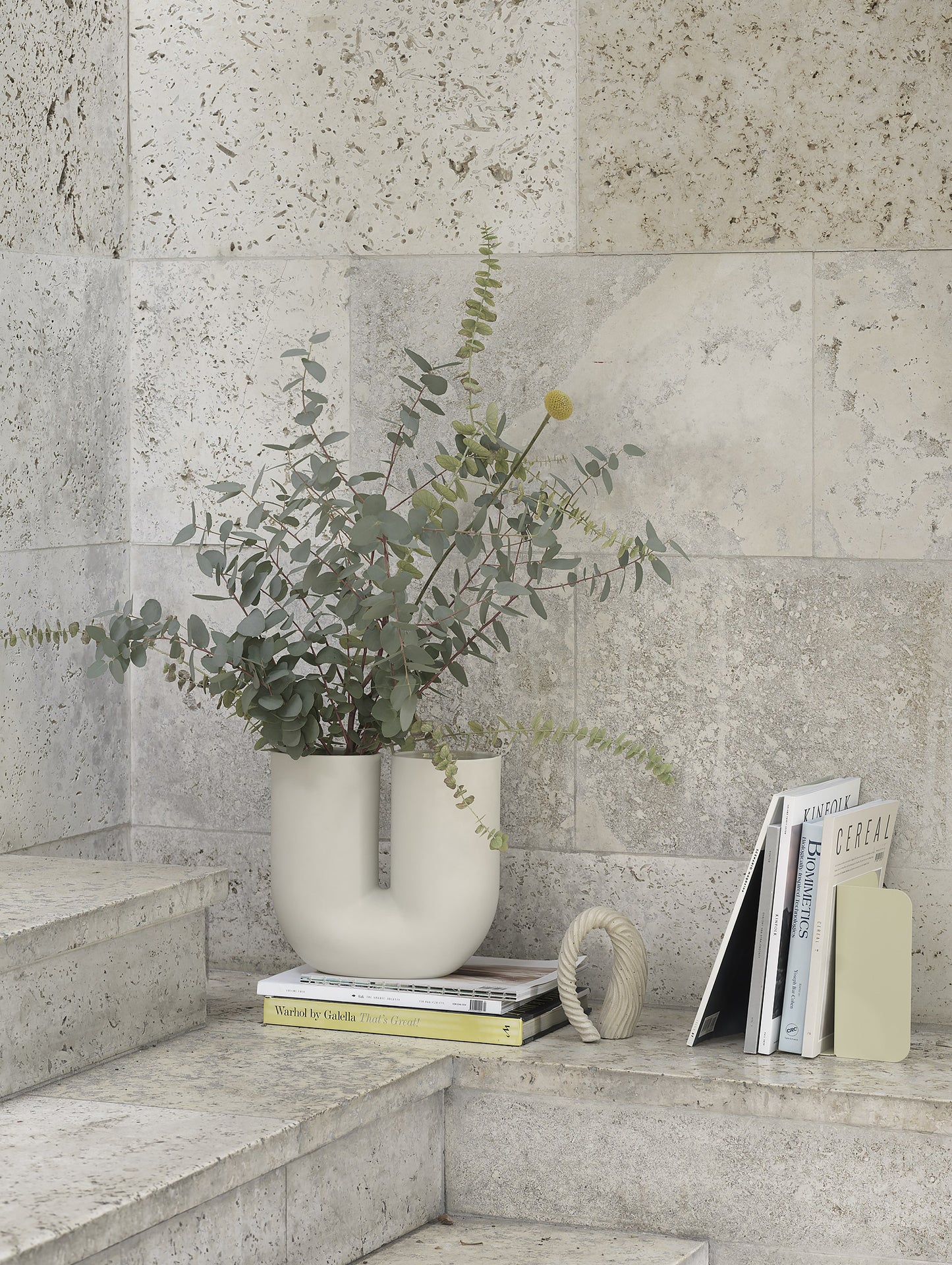 Sand Kink Vase by Muuto