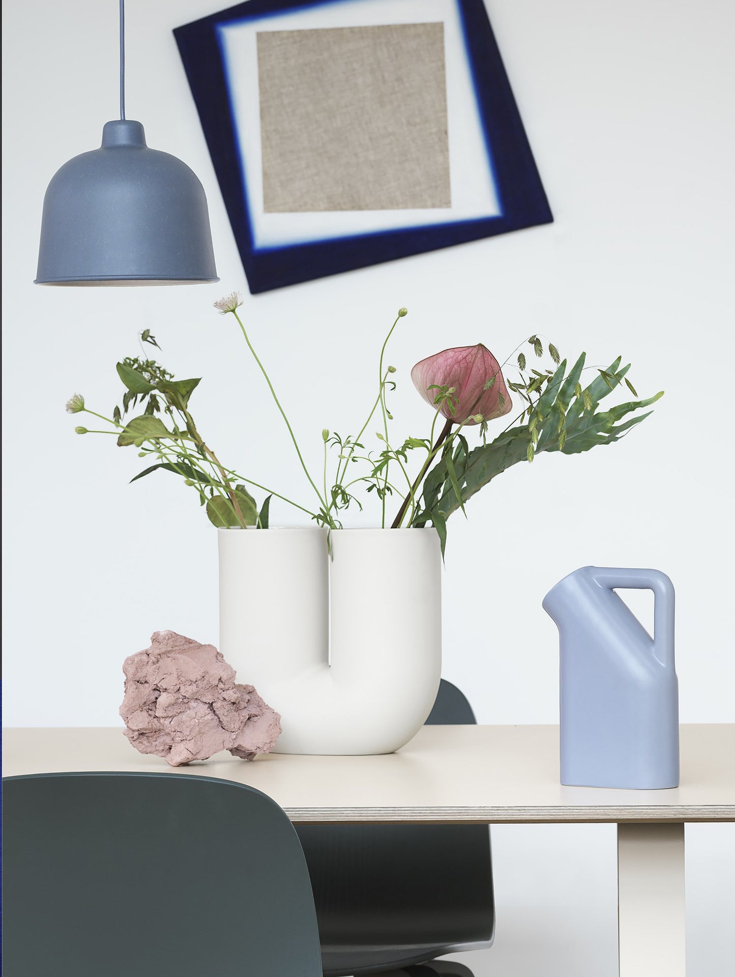 Sand Kink Vase by Muuto