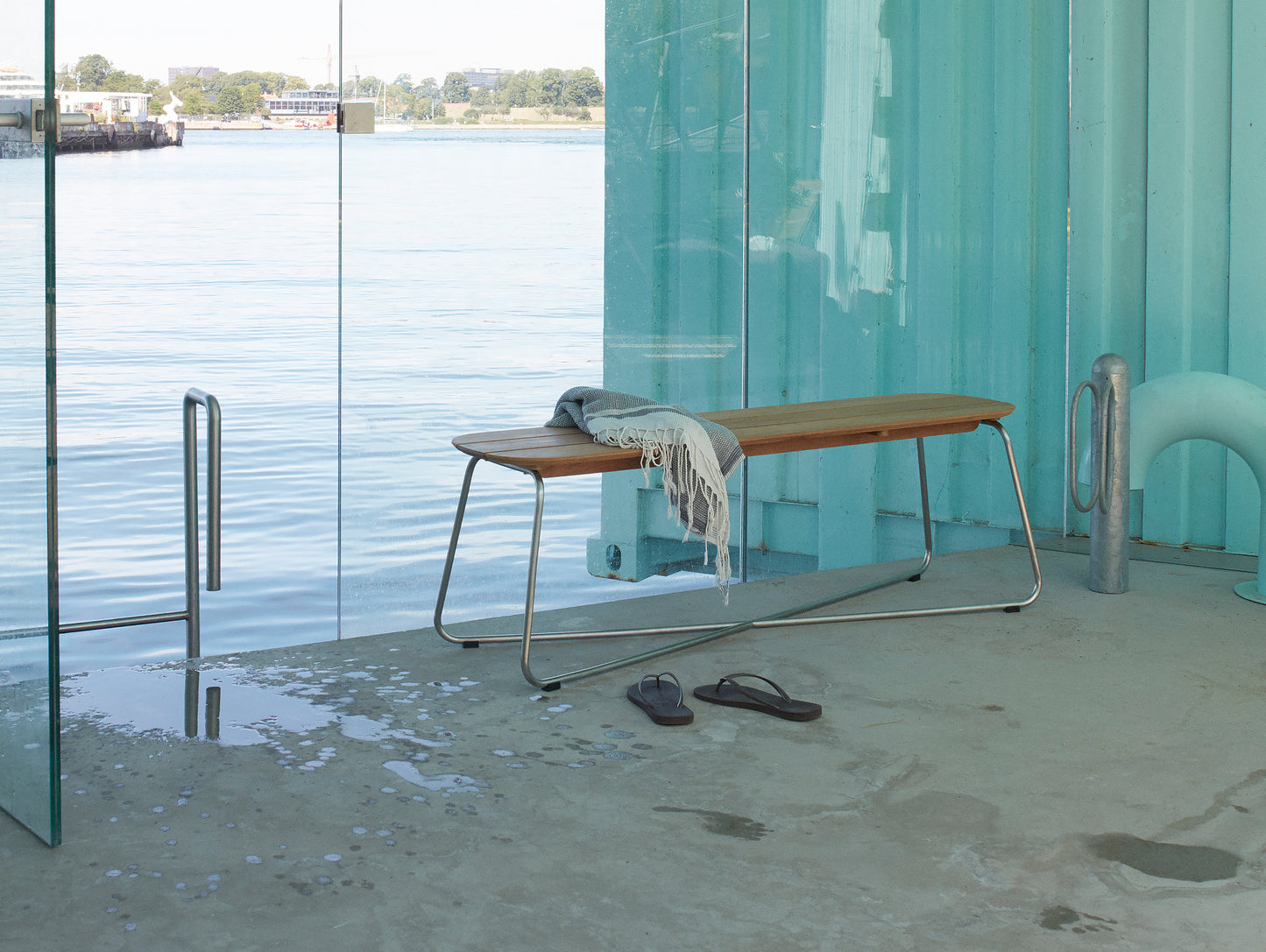 Lilium Bench by Skagerak